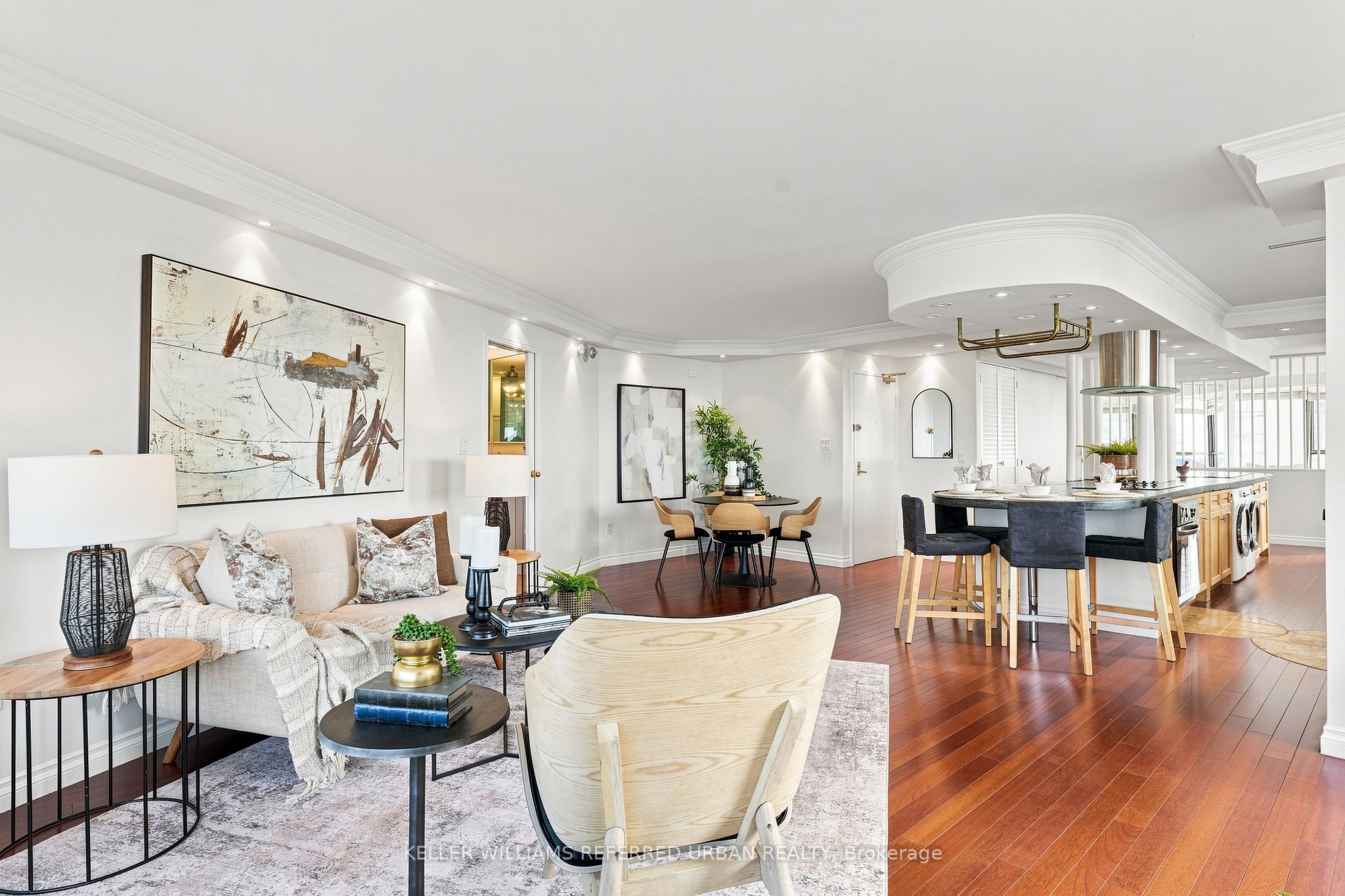 270 Queens Quay W 1201/02