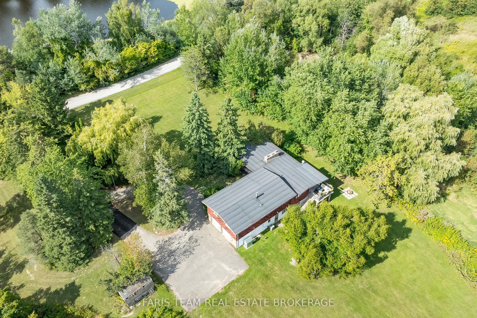 175 South Summit Farm Road