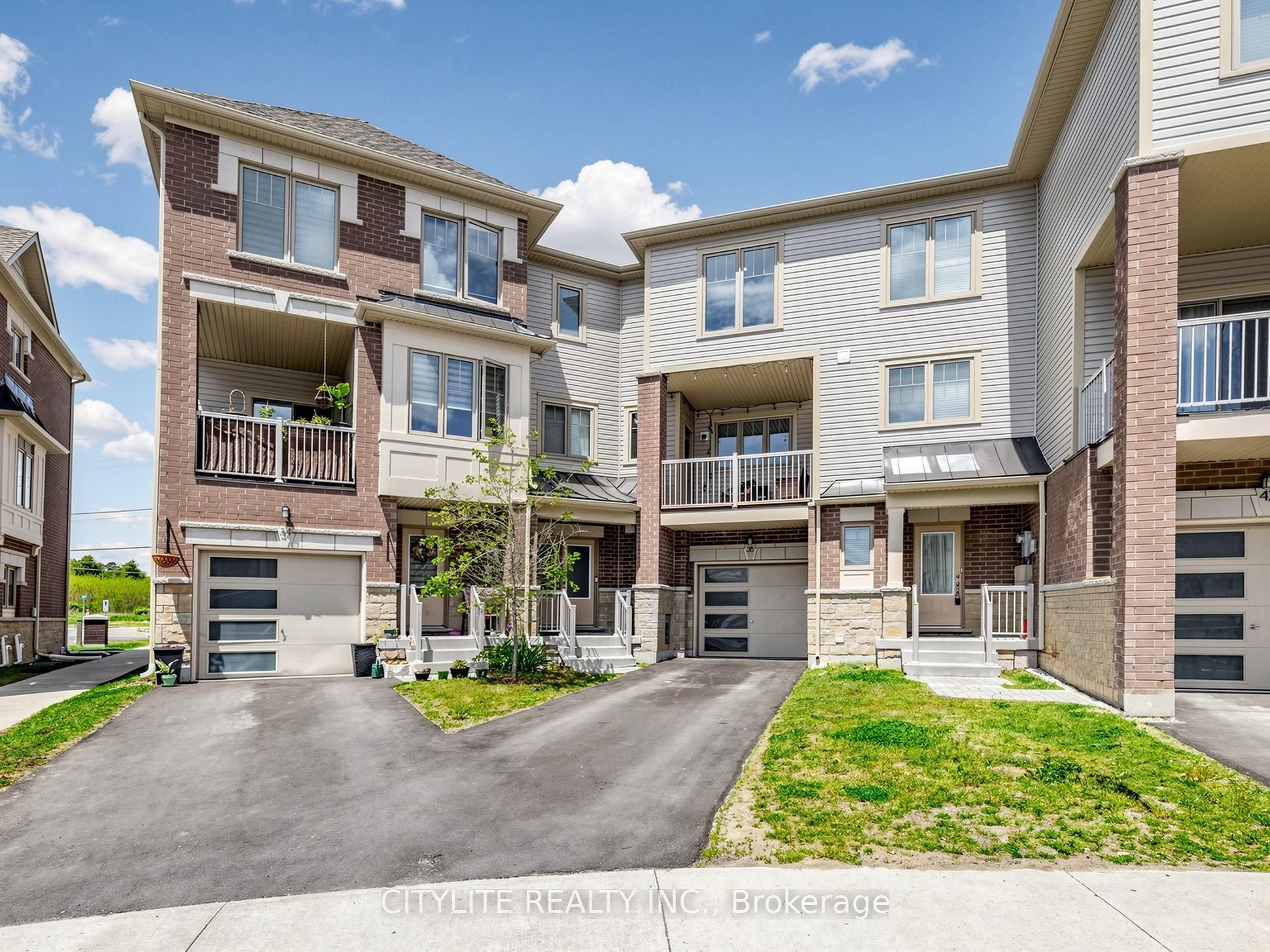 38 Ambereen Place