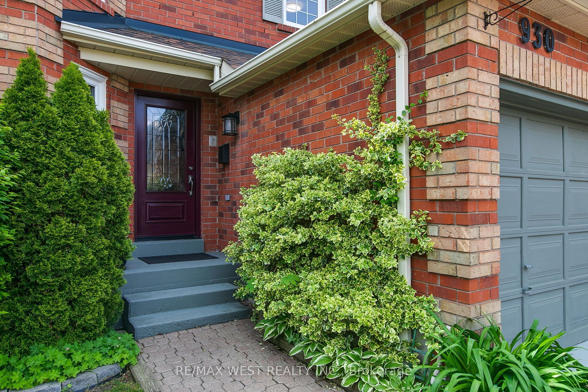 930 Maramis Court