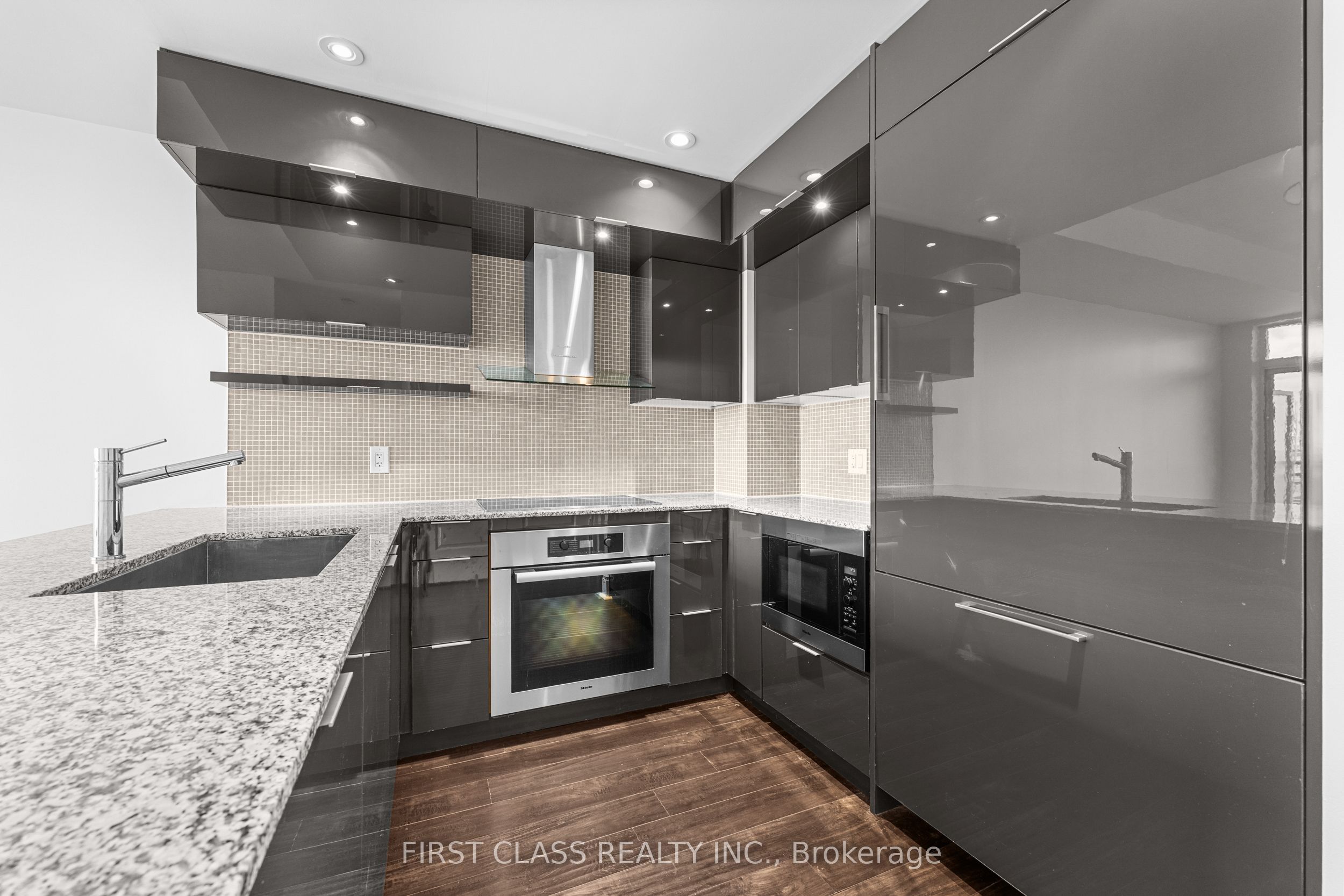 16 Brookers Lane PH3