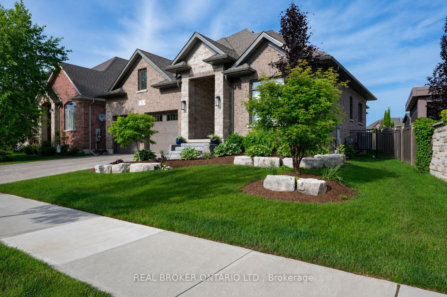 15 LANGTON Drive