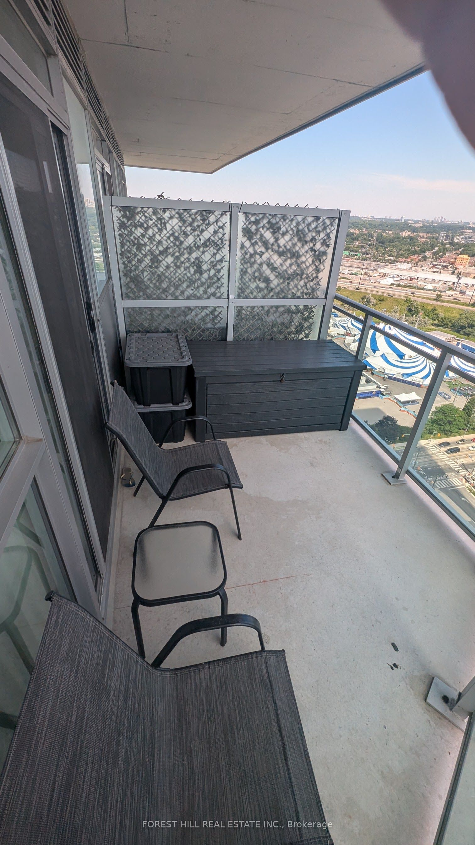33 Shore Breeze Drive 2605