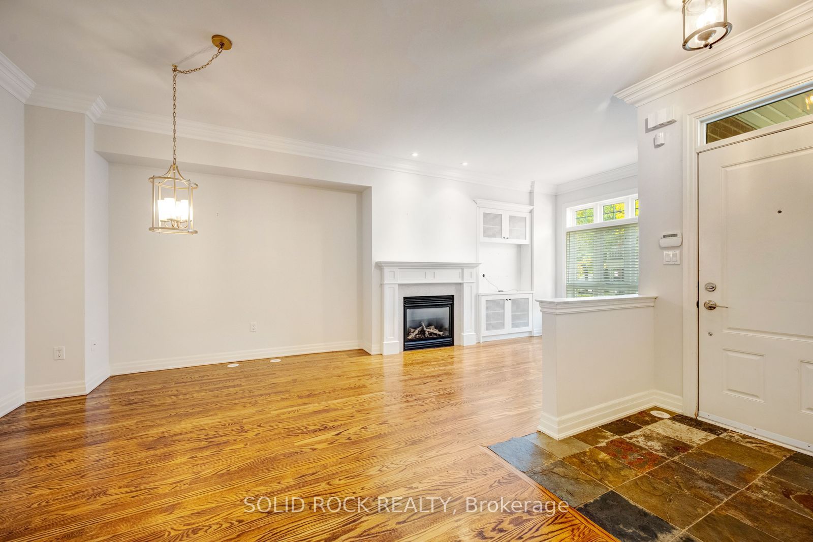 13 Compass Way