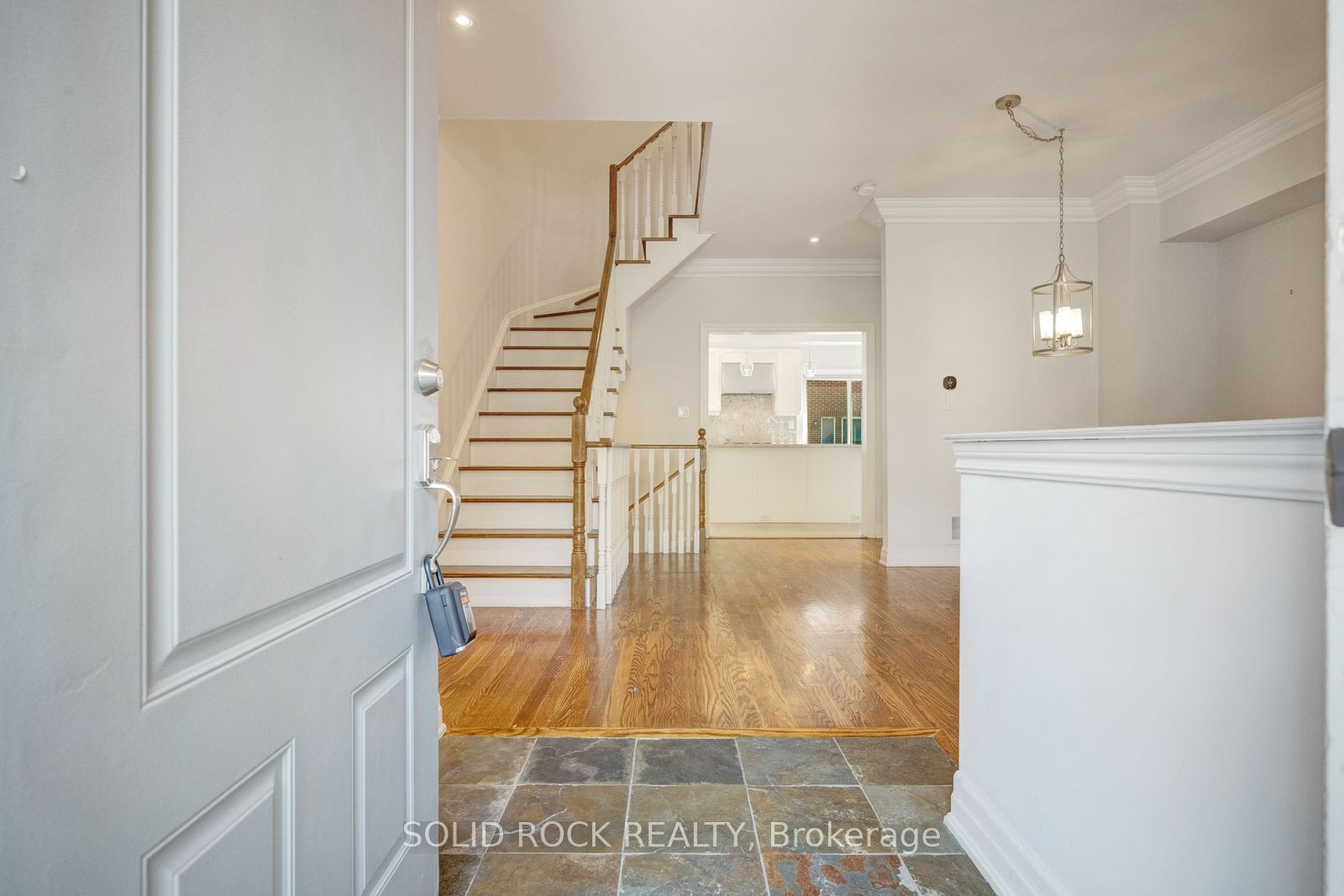 13 Compass Way