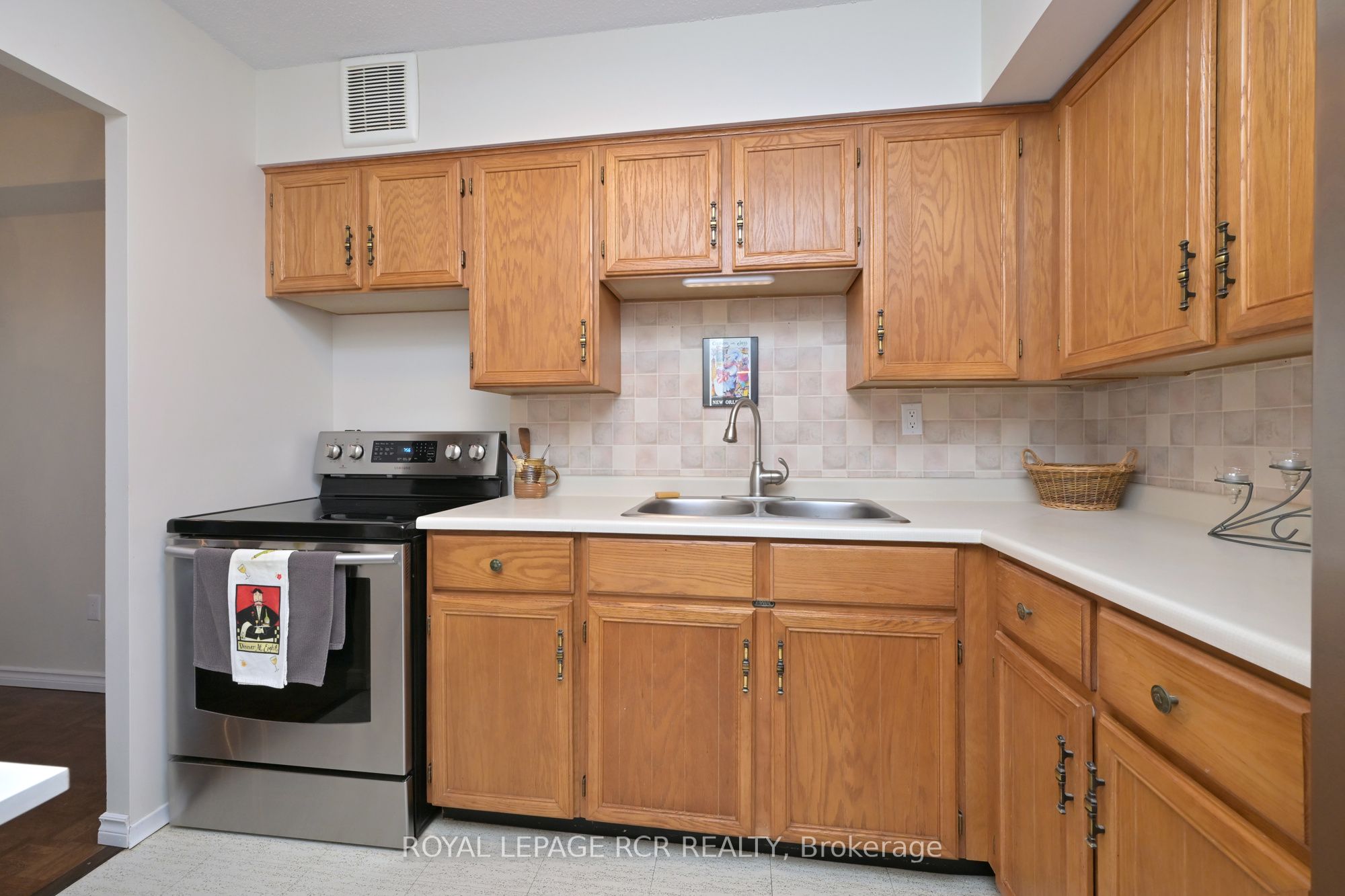 8 Fead Street 812