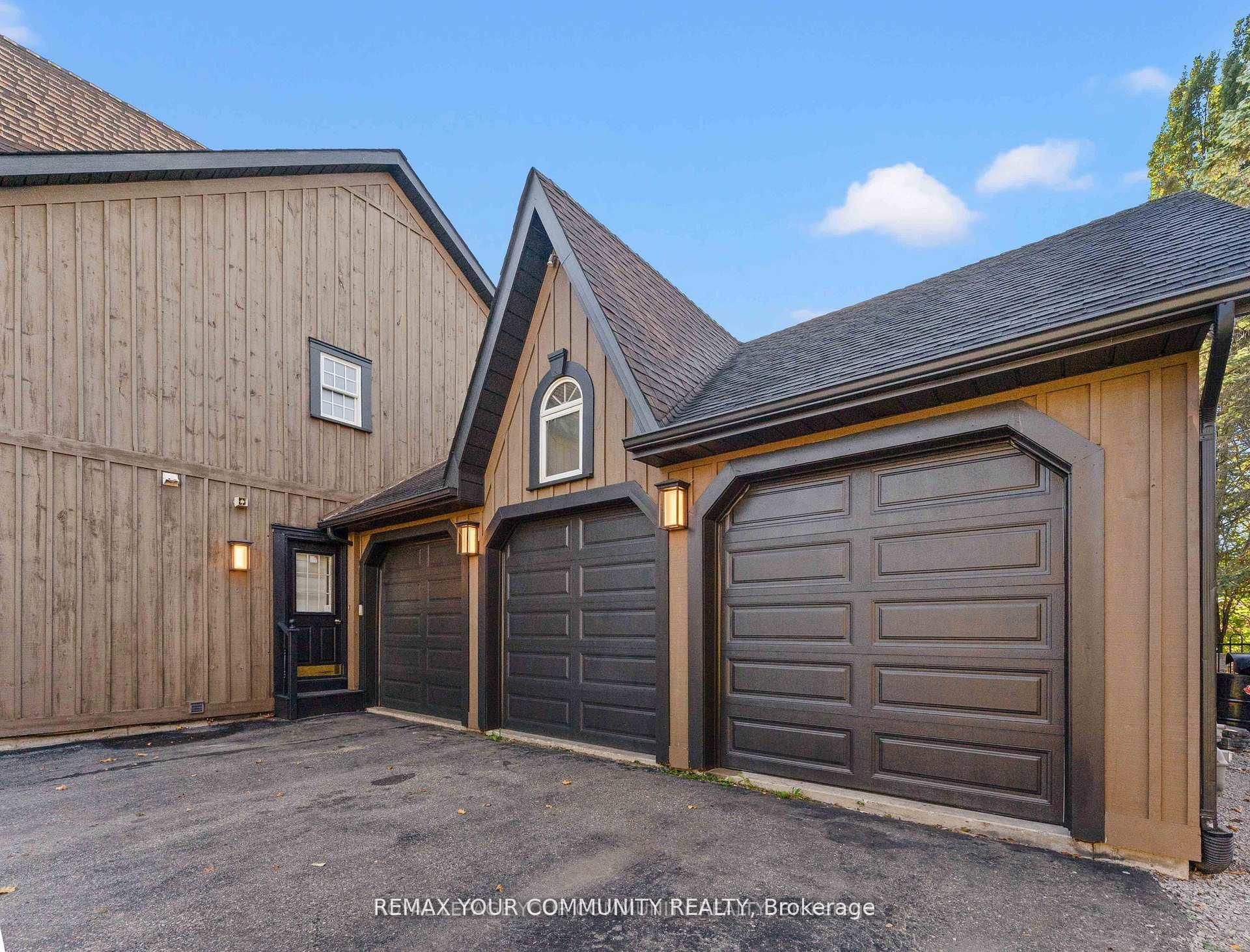 1645 Acorn Lane