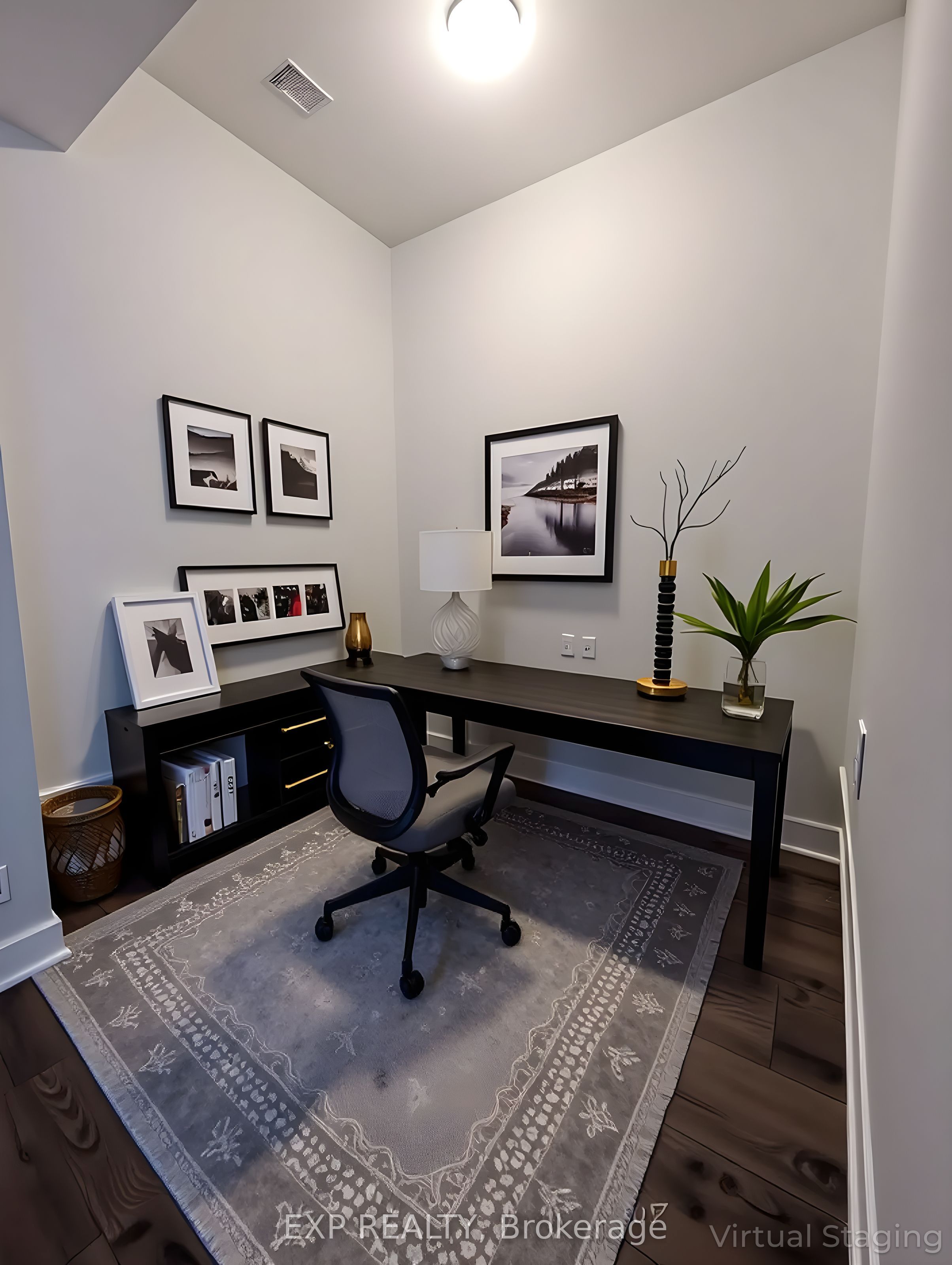 395 Dundas Street W 525