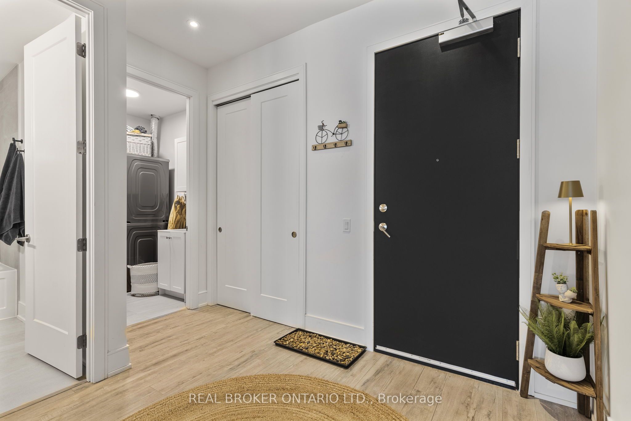 185 Dunlop Street E PH 3