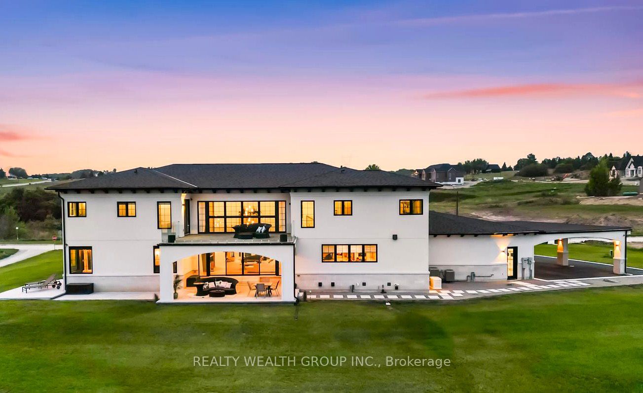 105 Franklin Crescent