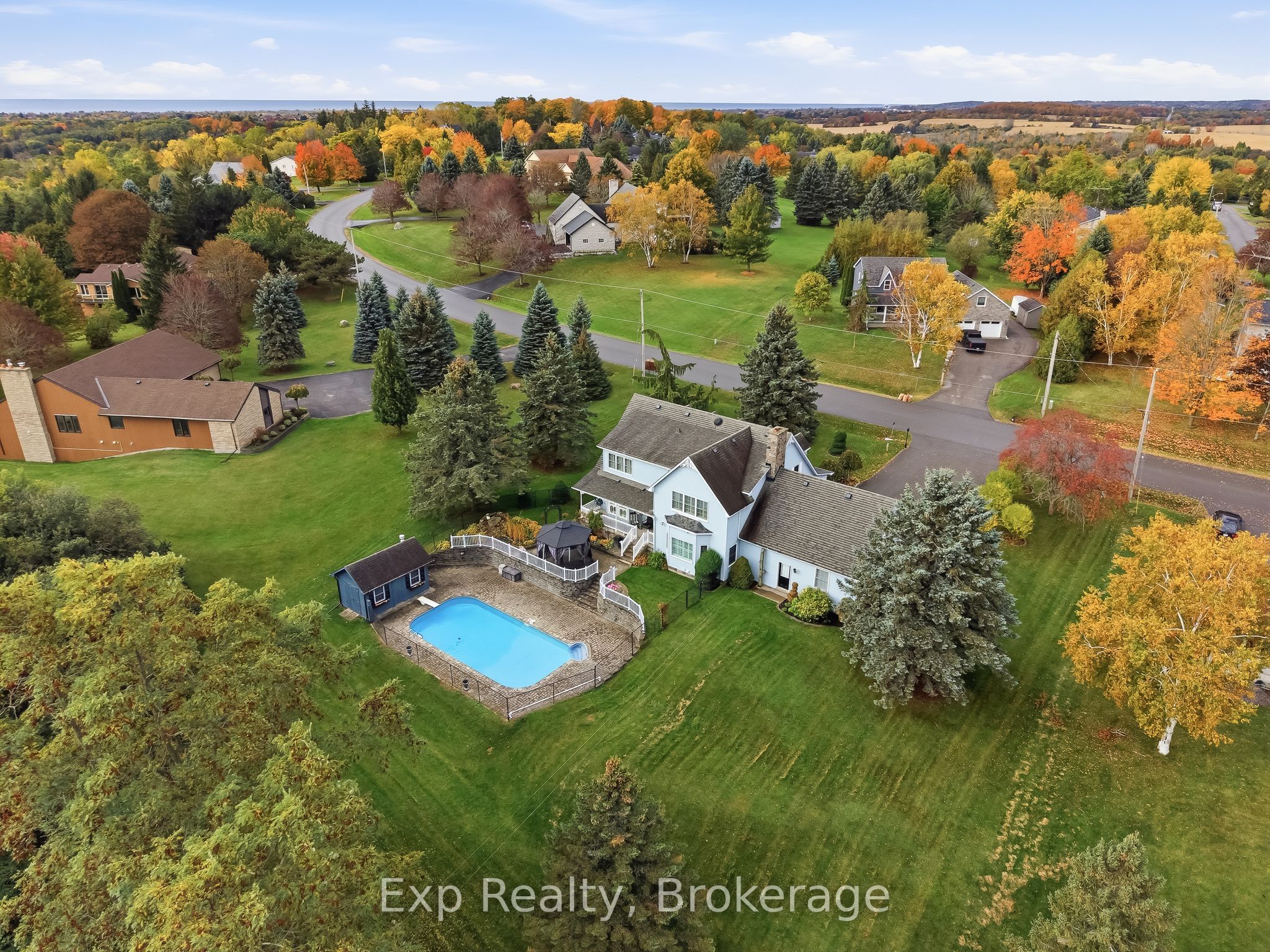 17 Forest Hill Drive