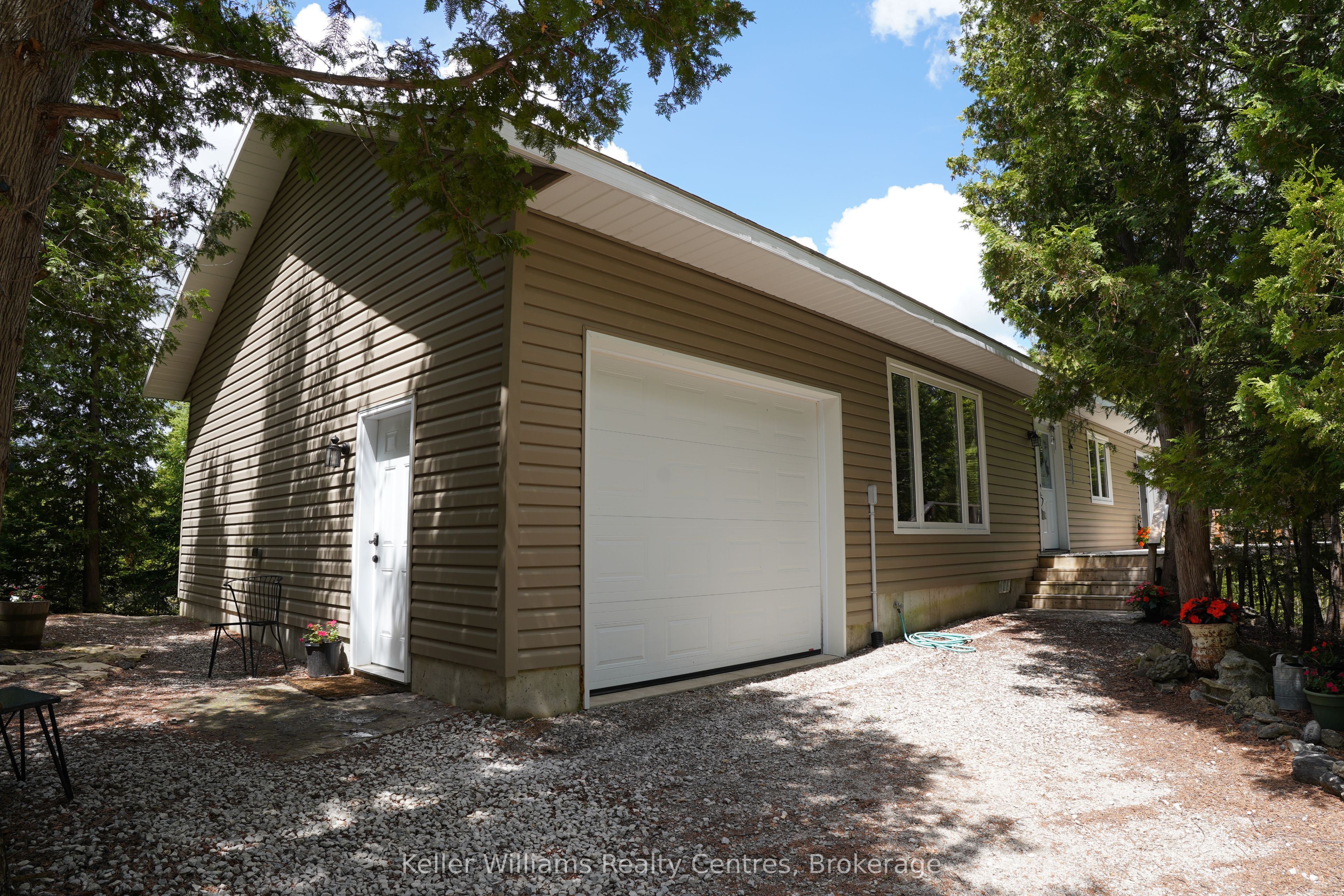 454 Highway 6 N/A