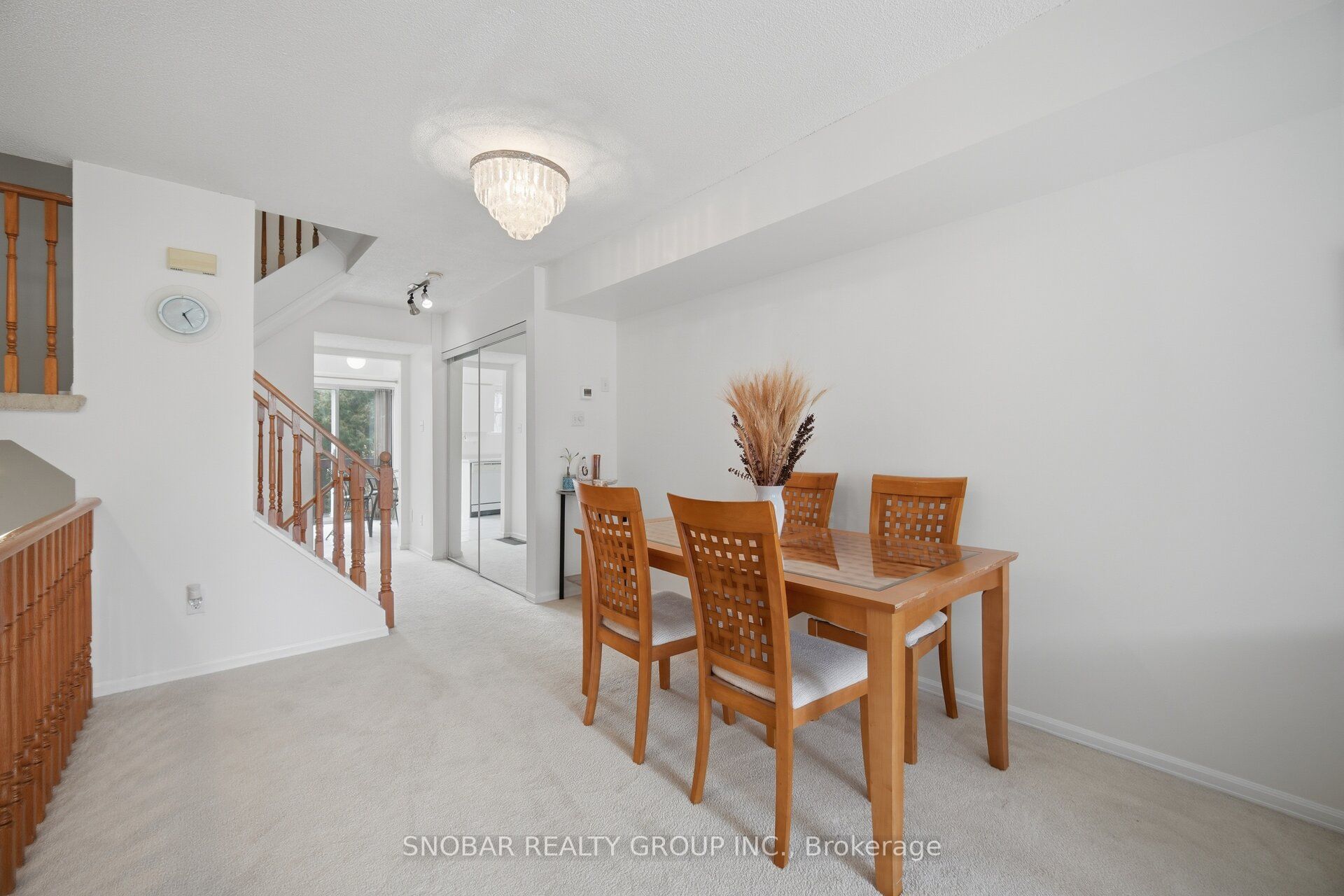 1050 Bristol Road W 31