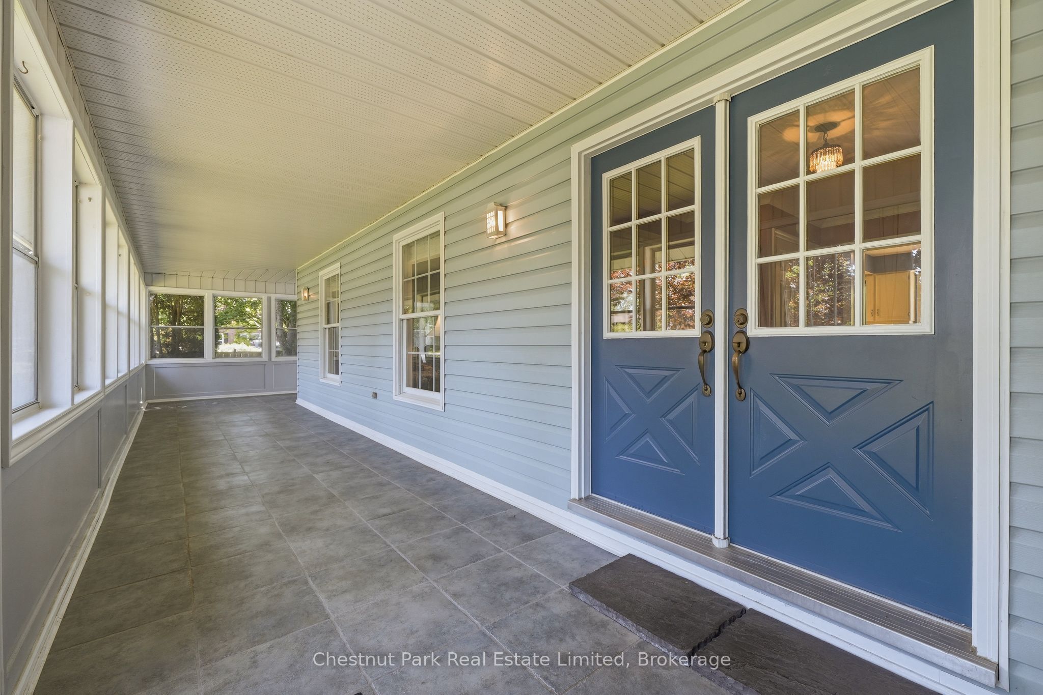 18 Carriage Lane