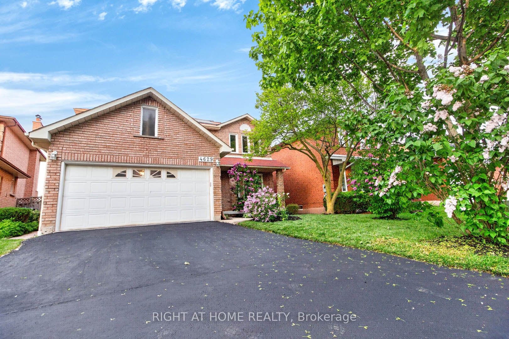 4629 Phoenix Park Crescent
