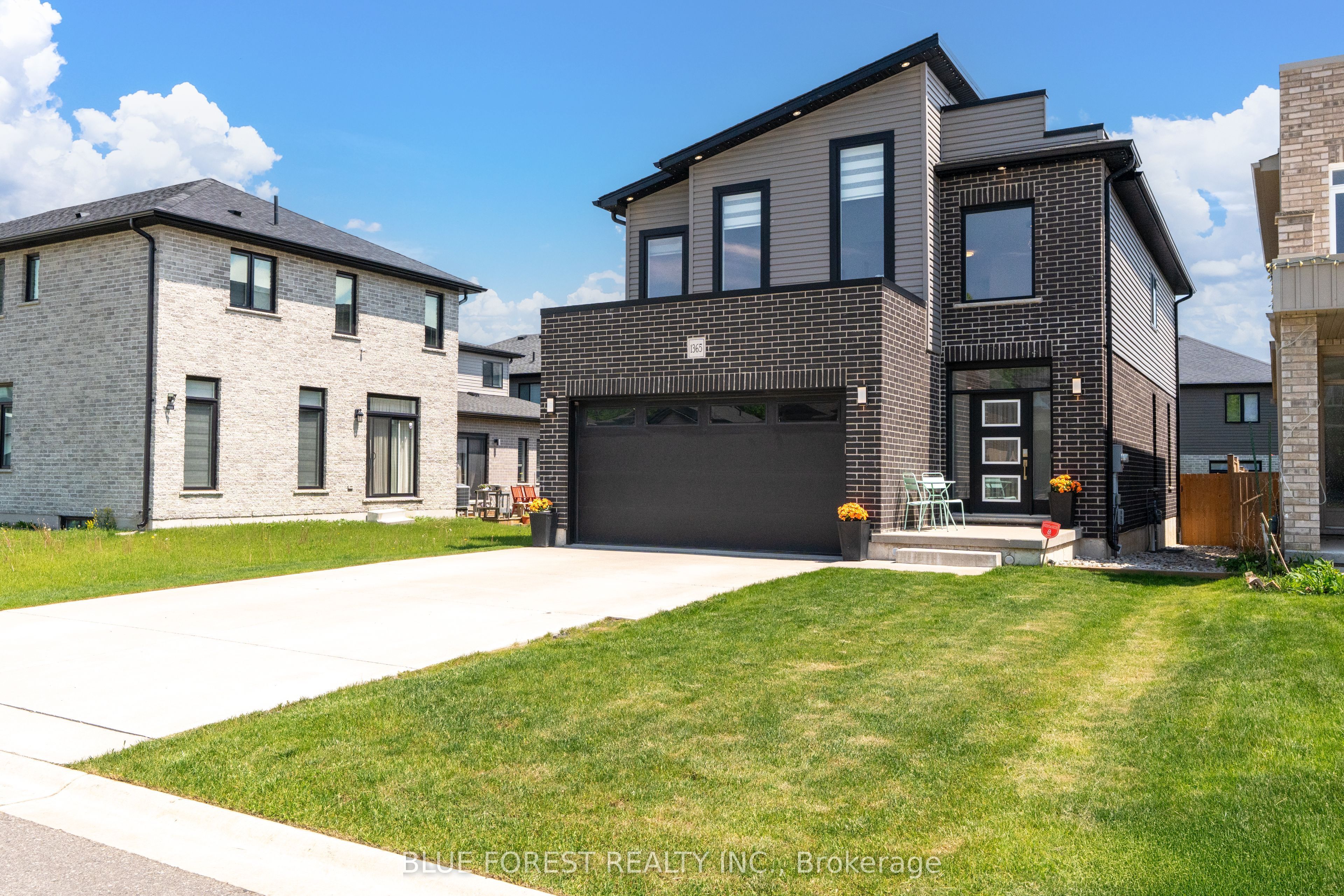 1365 Sandbar Street