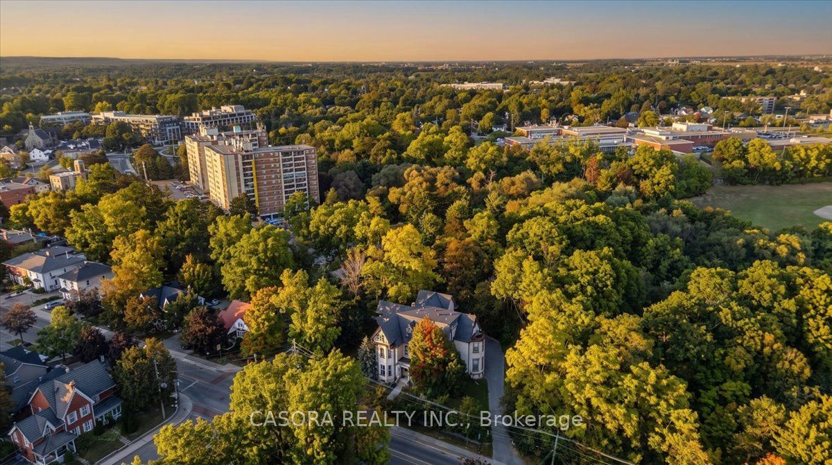 139 Main Street S