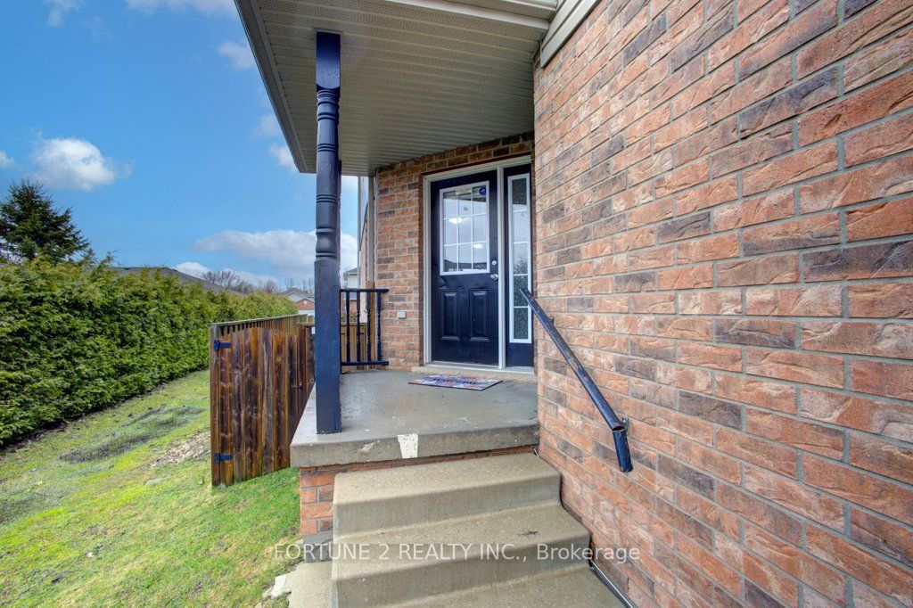 455 Danby Street E