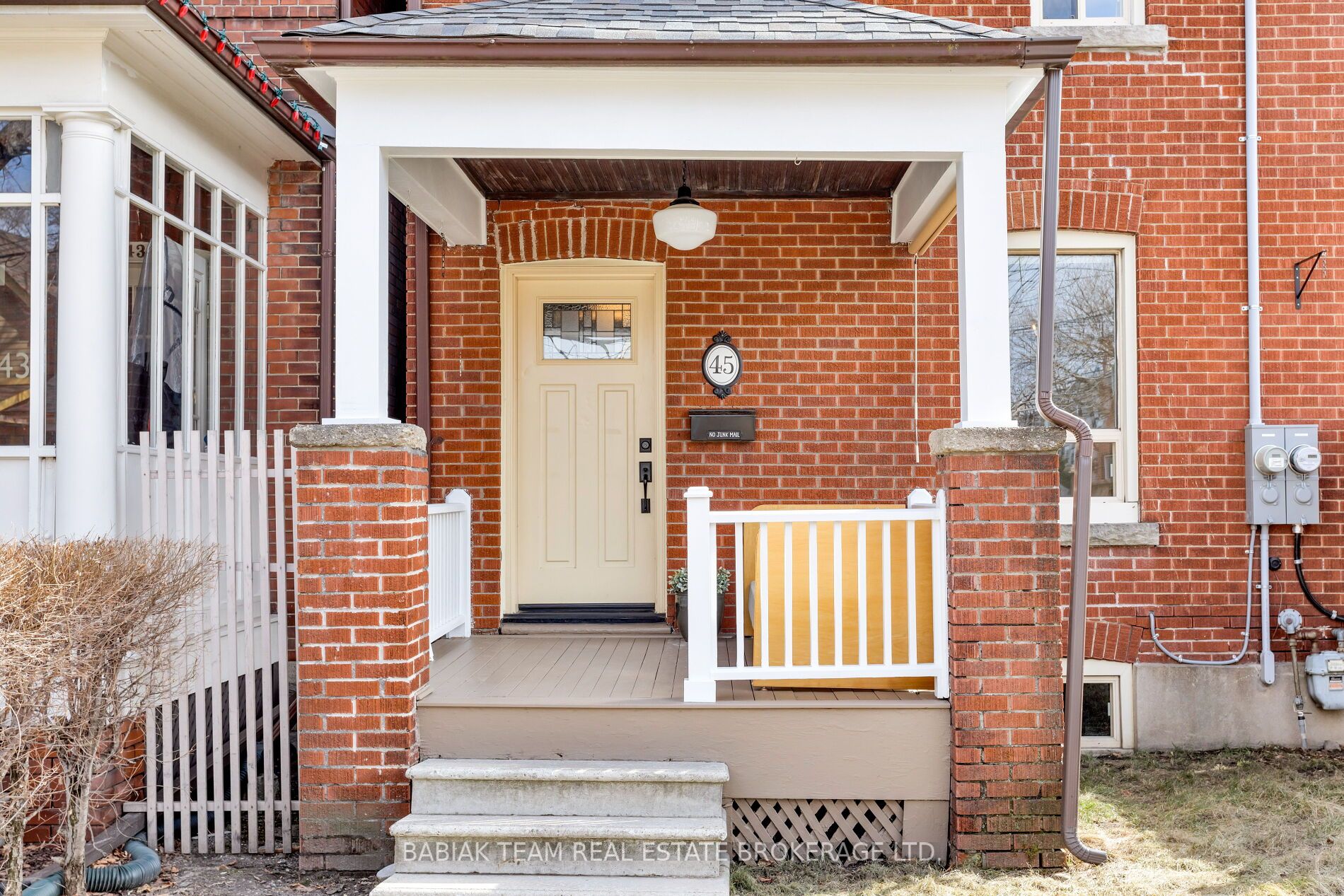 45 Montye Avenue