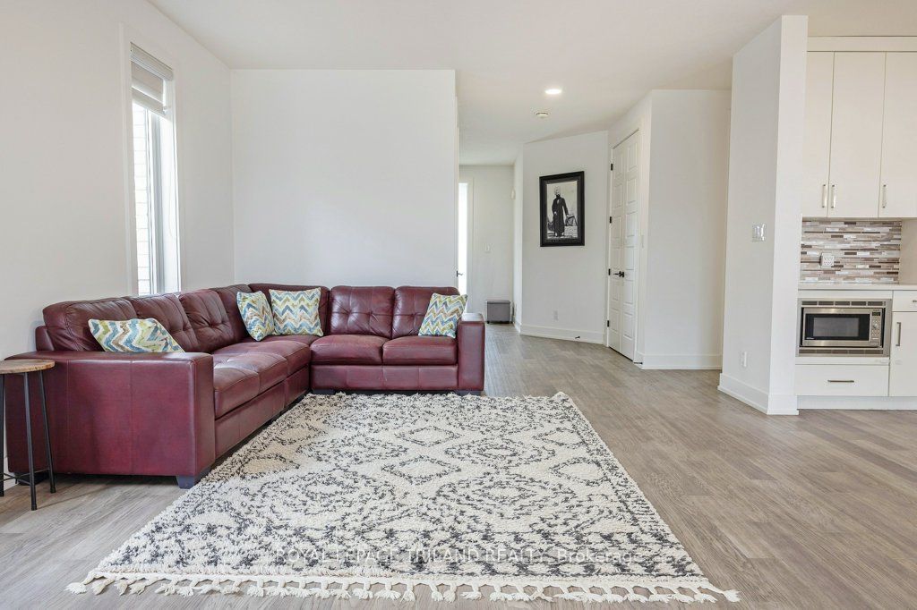 1480 MEDWAY PARK Drive