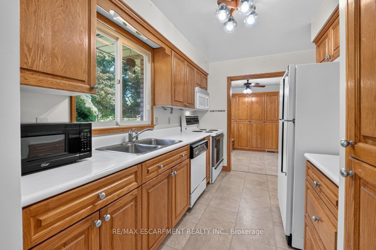 4193 Regent Court