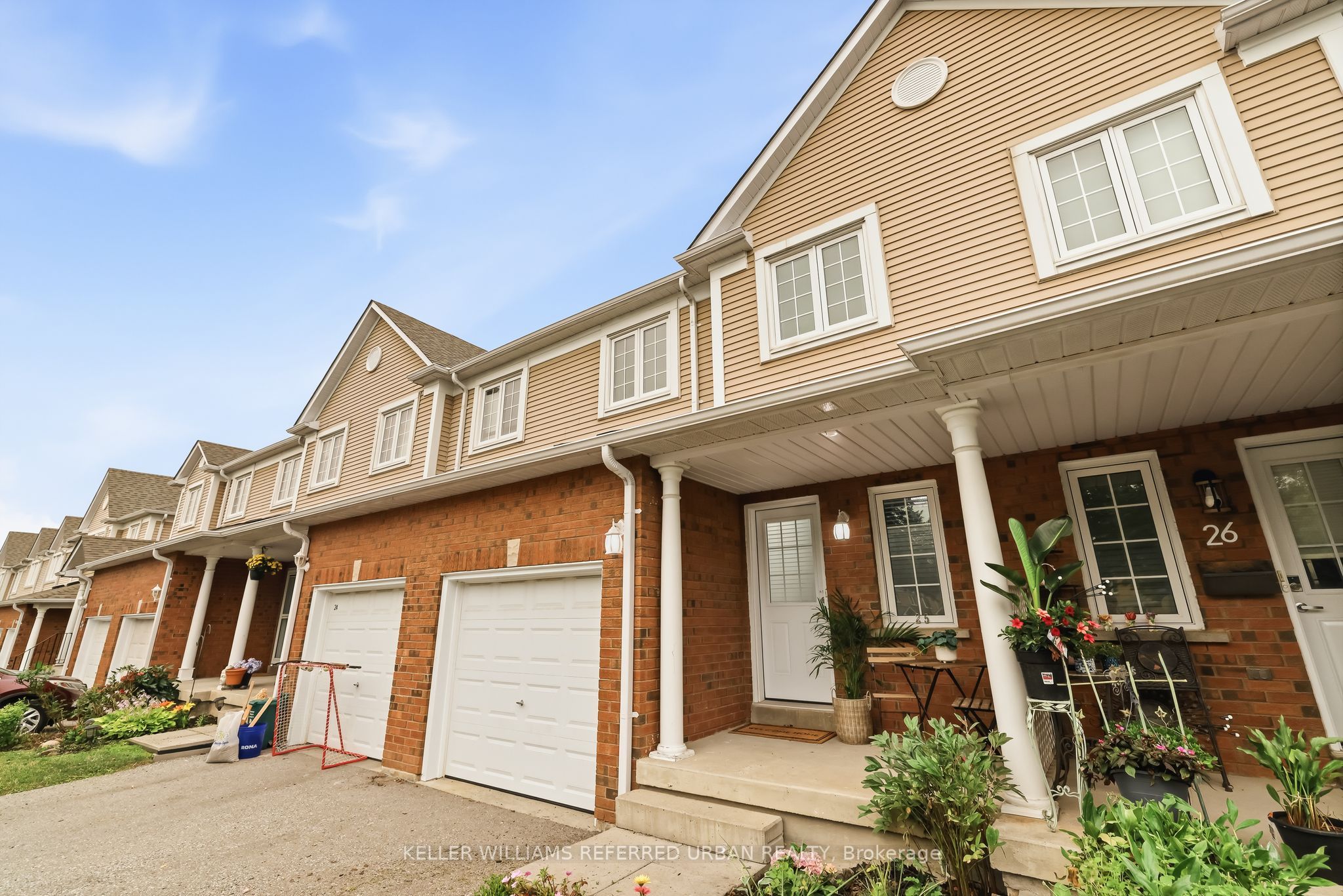 10 Bassett Boulevard 25