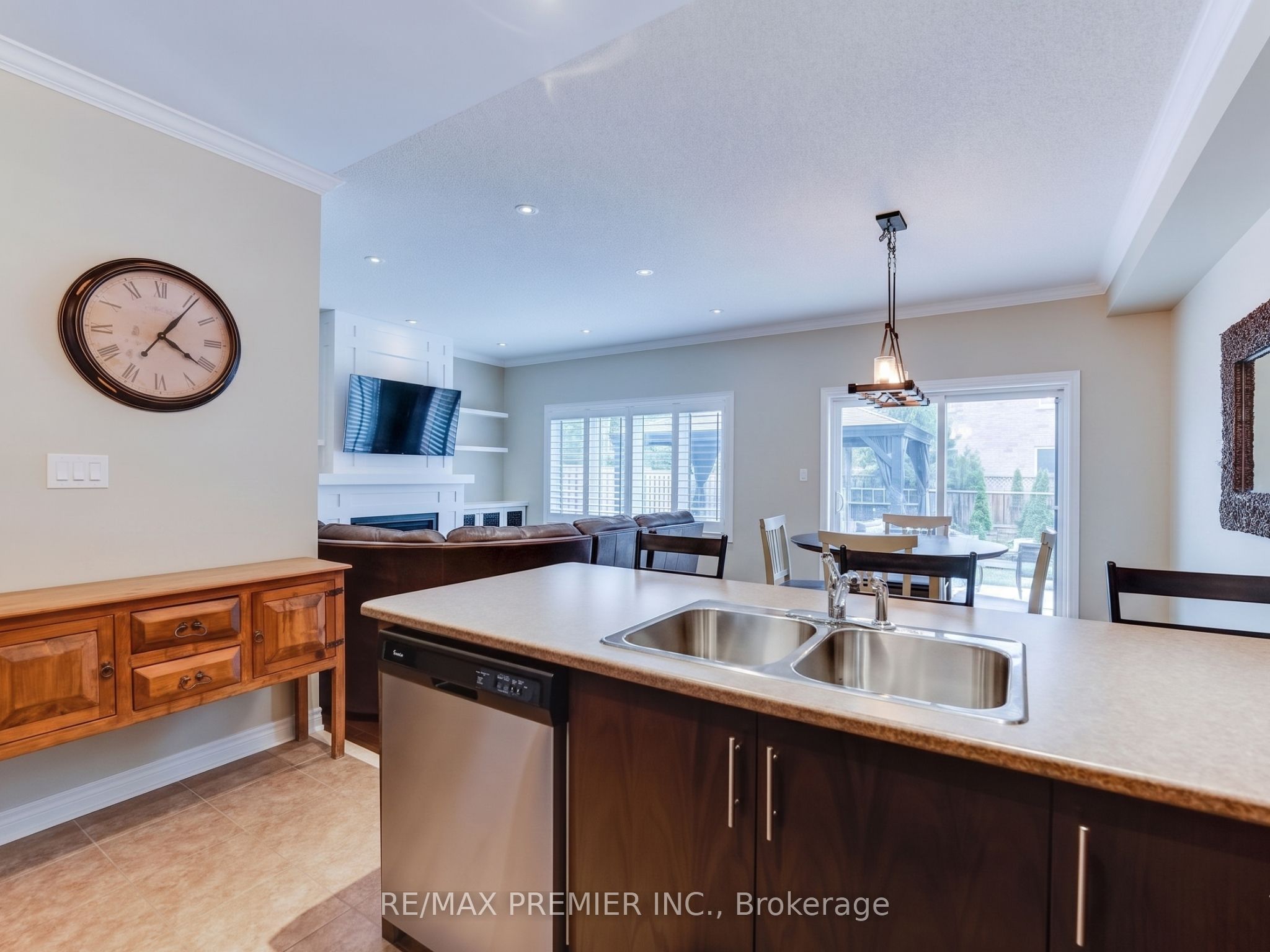 12 Pearcey Crescent
