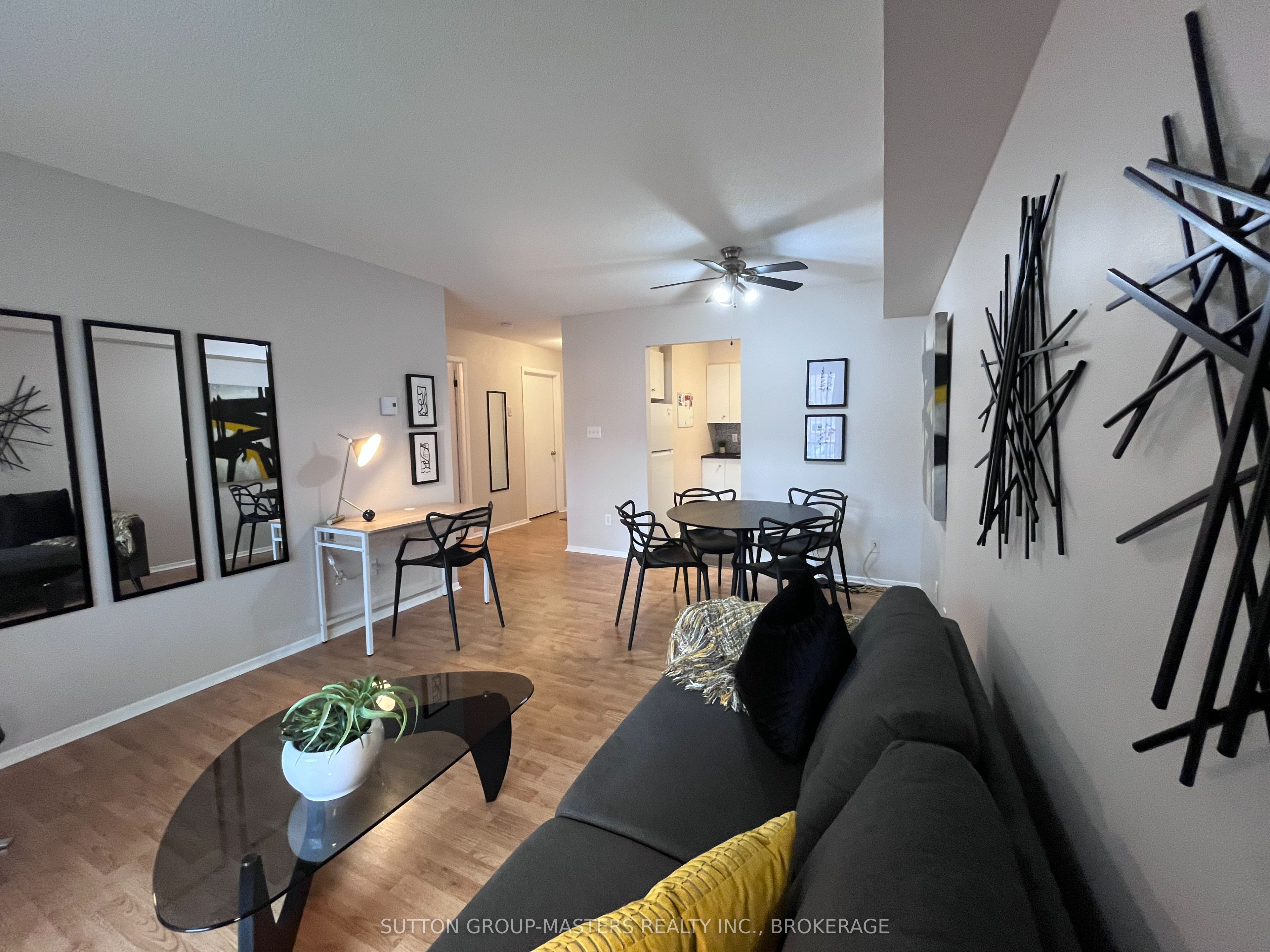 310 KINGSDALE Avenue 208