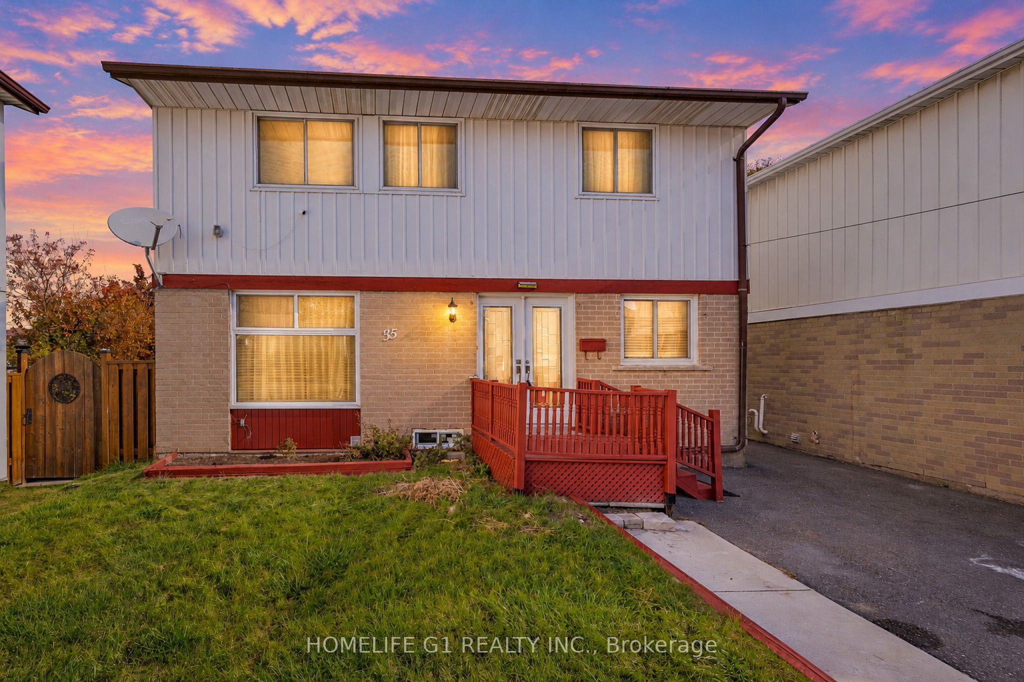 35 Greenbush Court