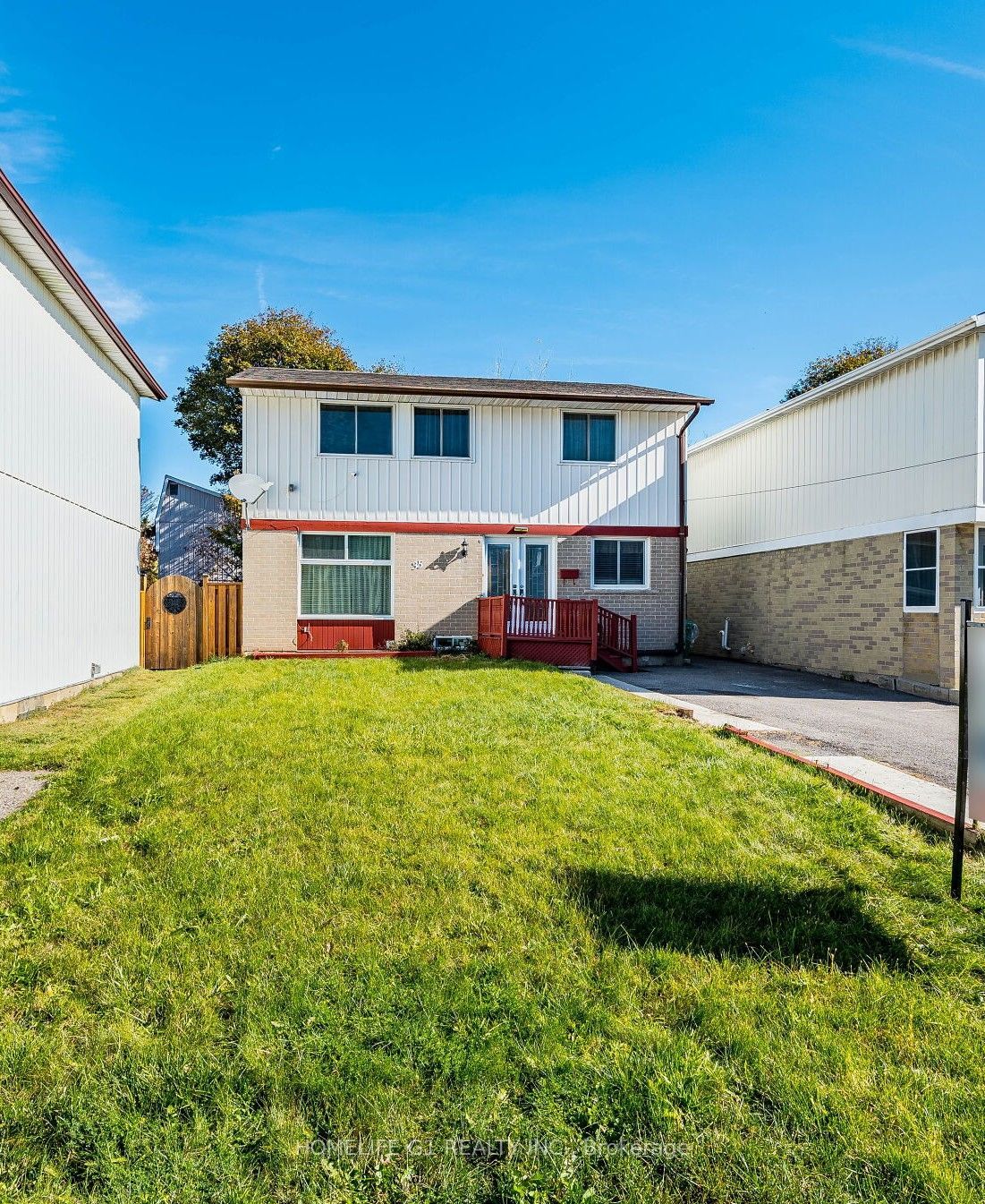 35 Greenbush Court