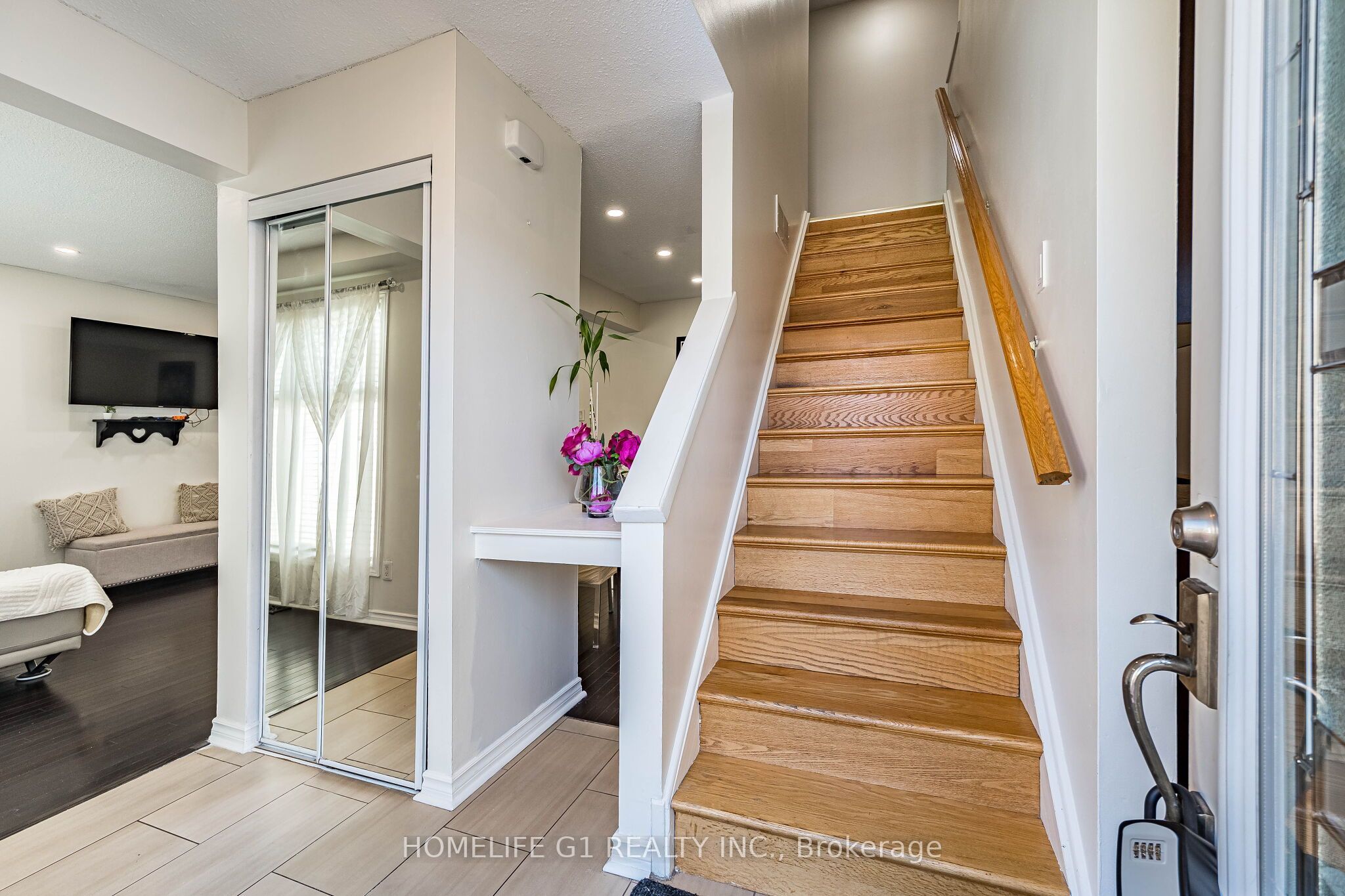 35 Greenbush Court
