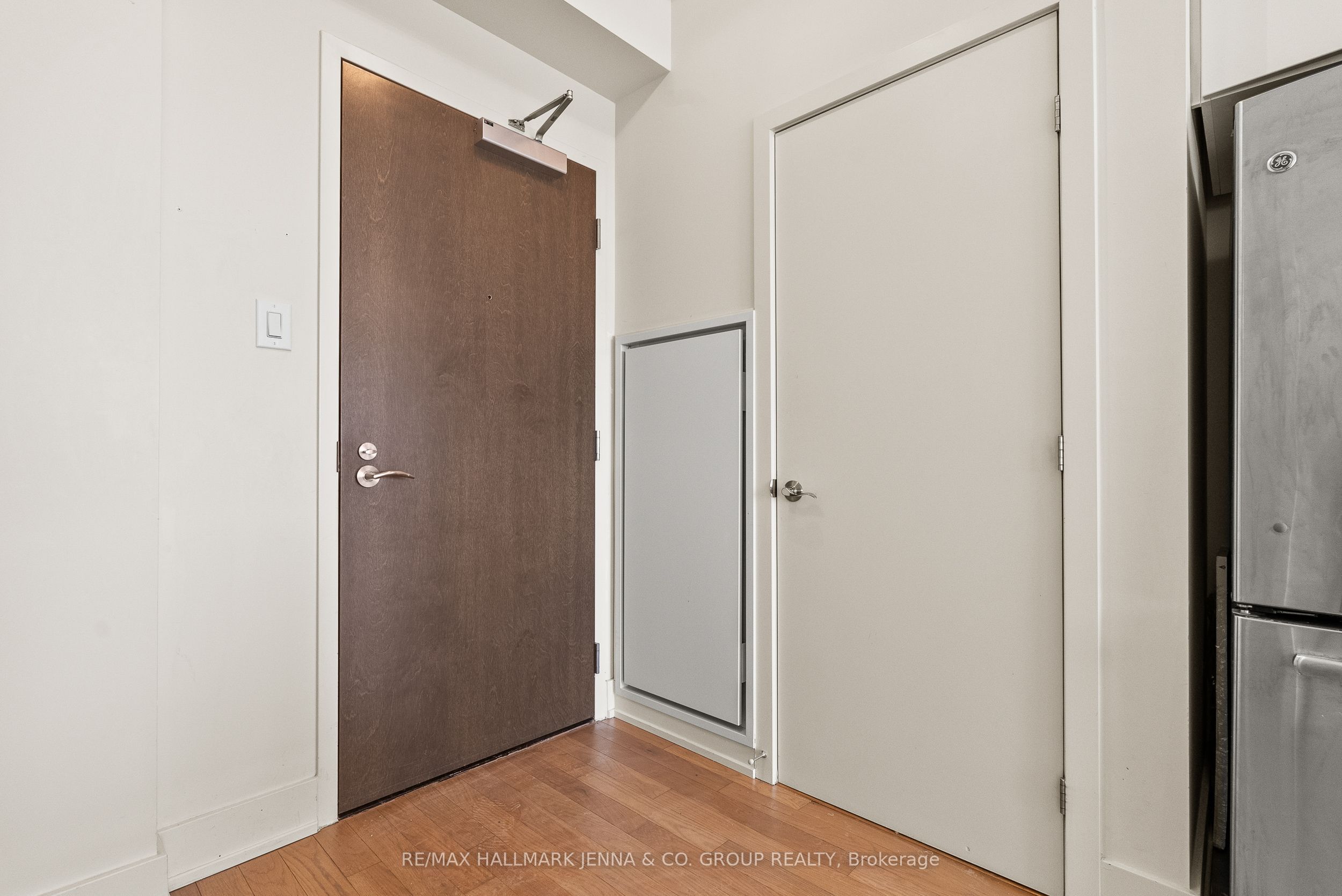 88 Richmond Road 611