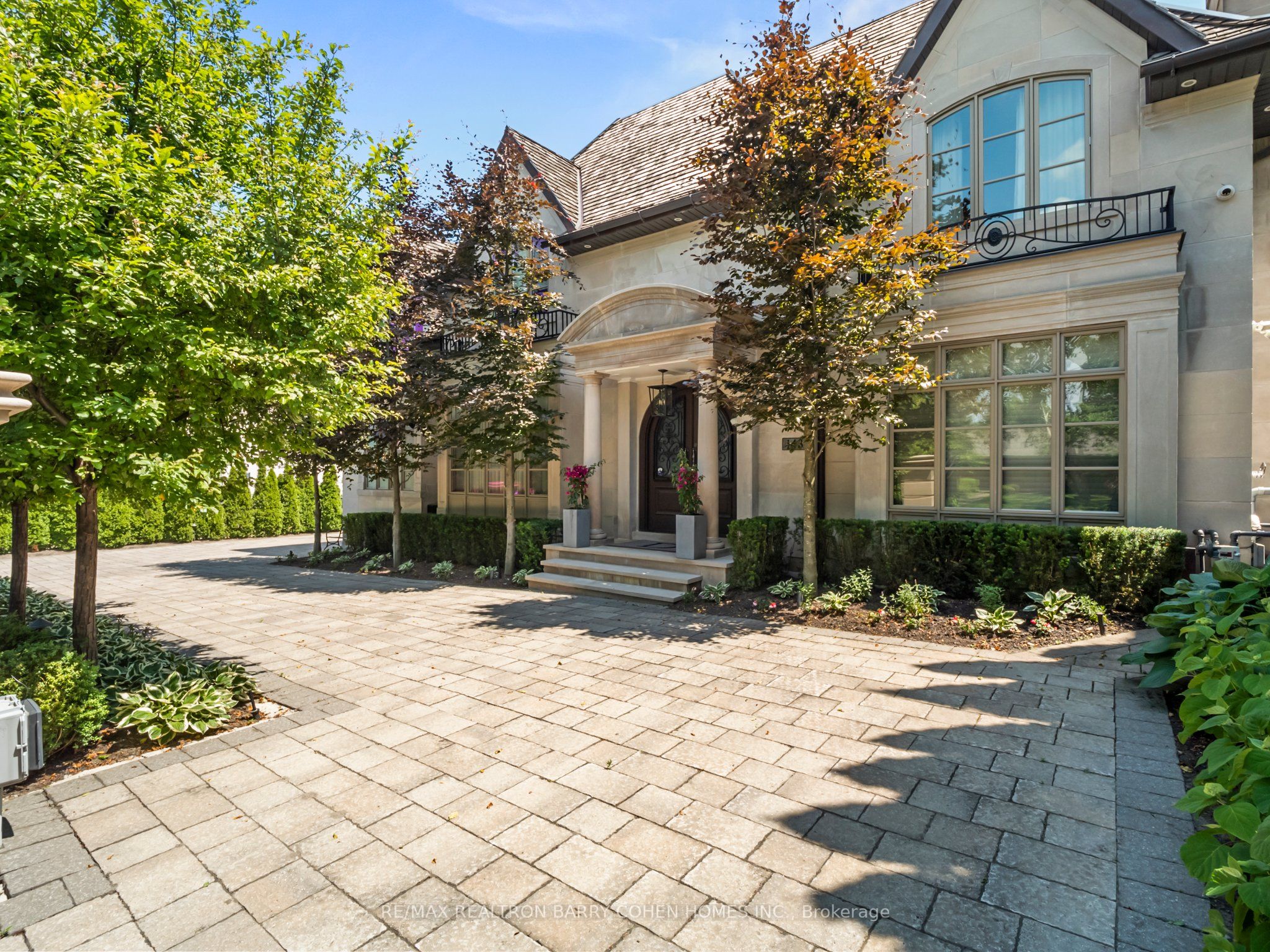 143 Highland Crescent