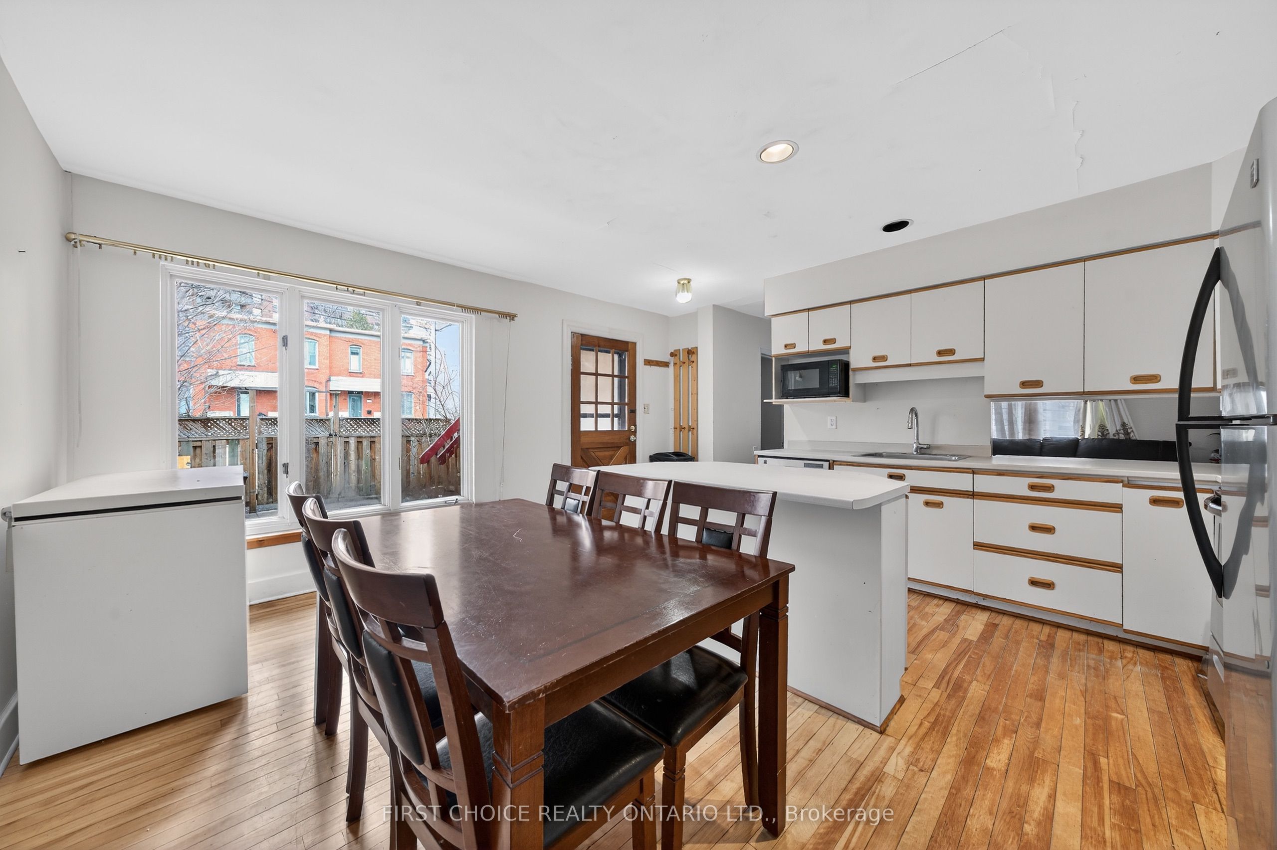 34 Gilmour Street