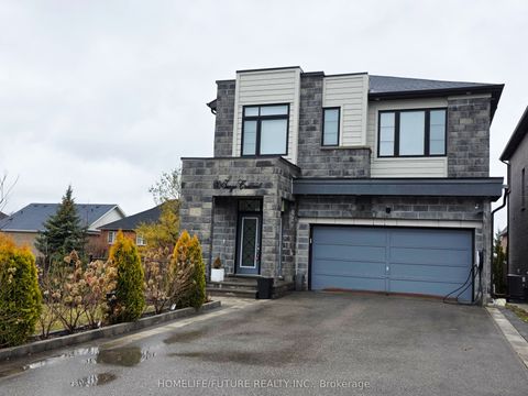 130 Tango Crescent Newmarket ON L3X 0K4