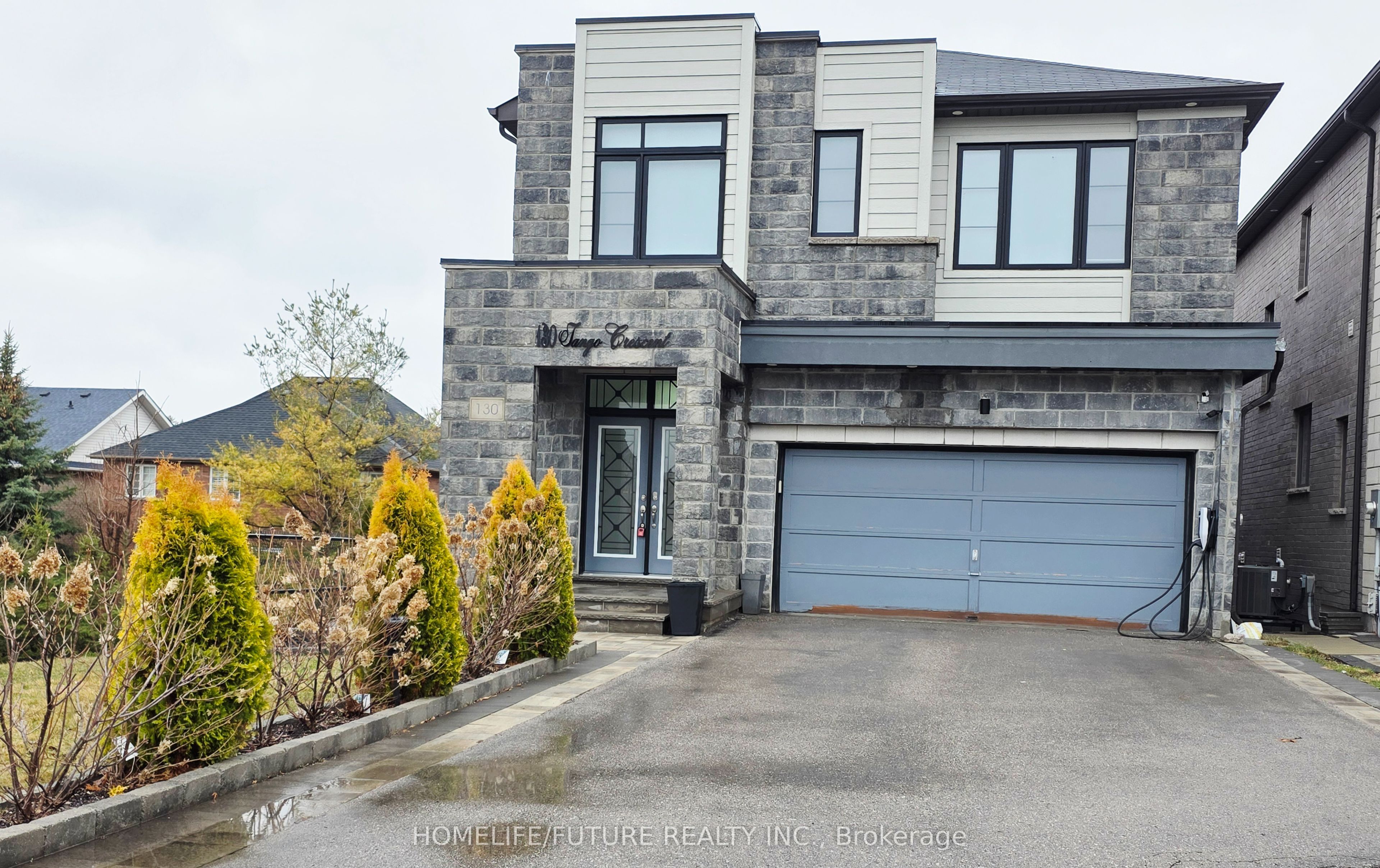 130 Tango Crescent
