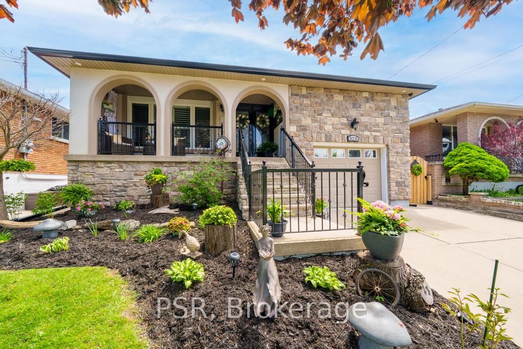 323 Queen Victoria Drive