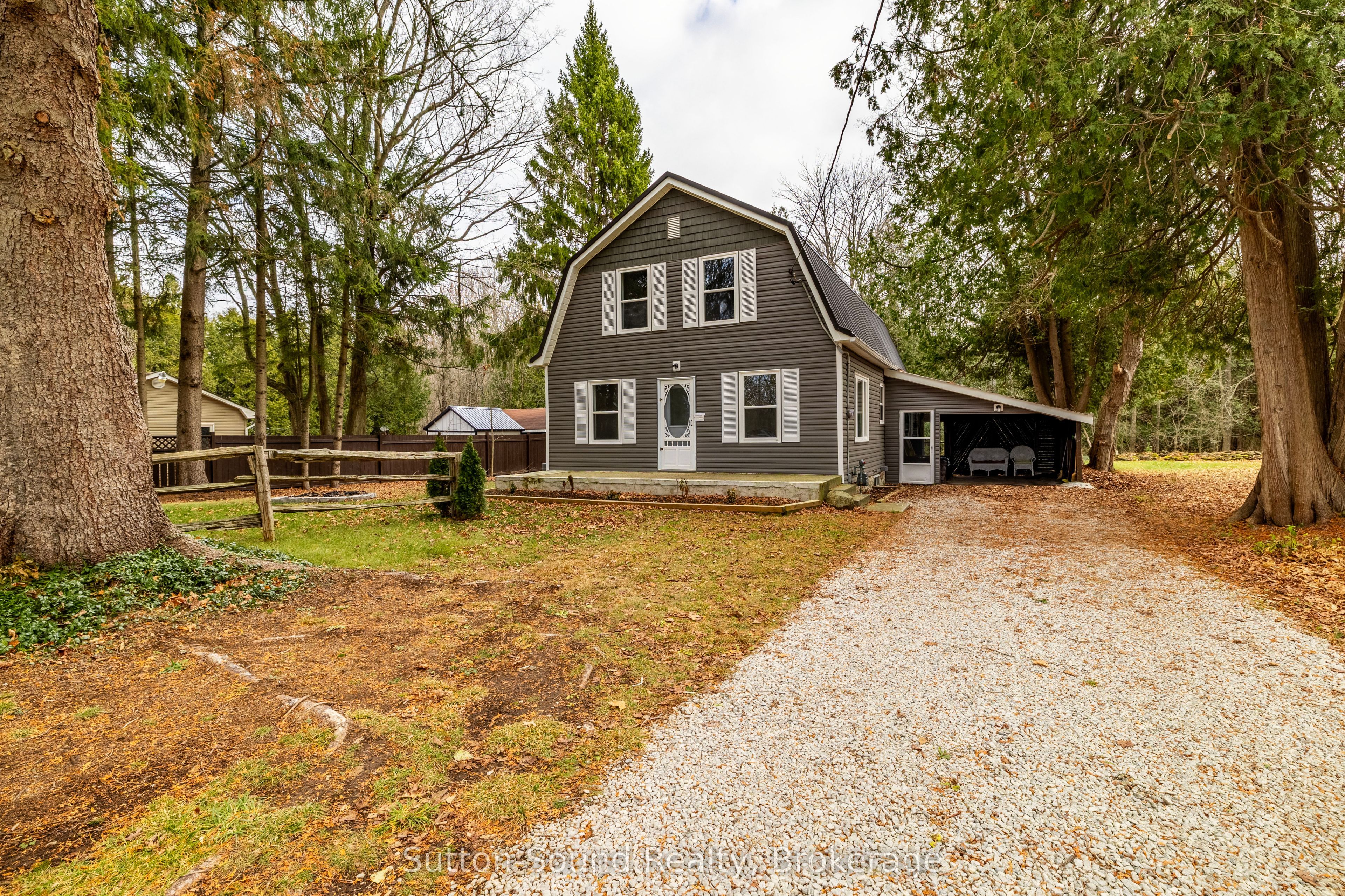 318777 Grey Road 1 Road