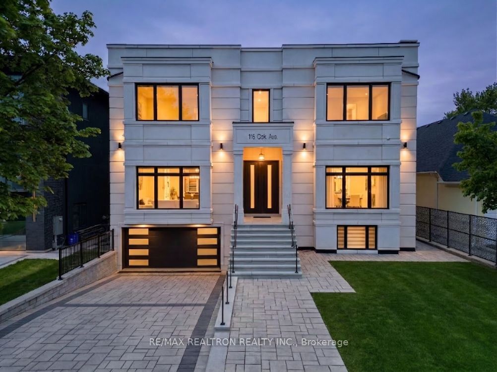 116 OAK Avenue