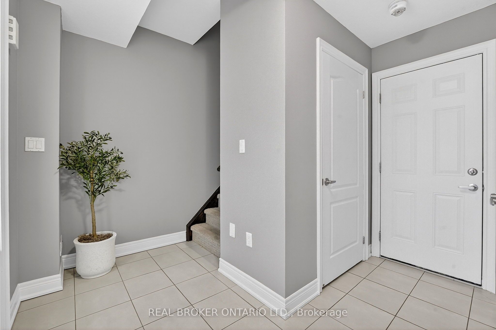 5000 Desantis Drive
