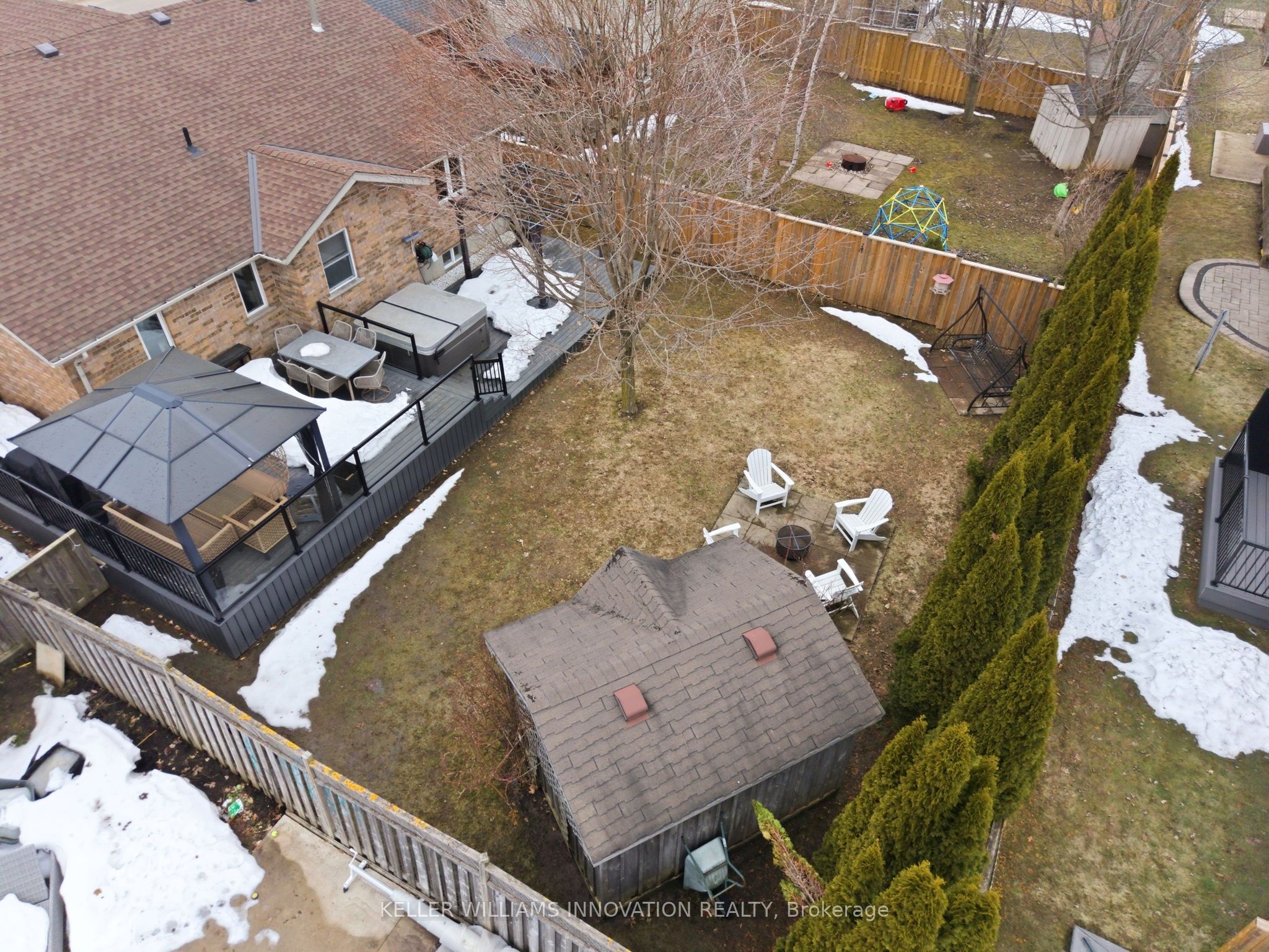 125 Donegan Street W