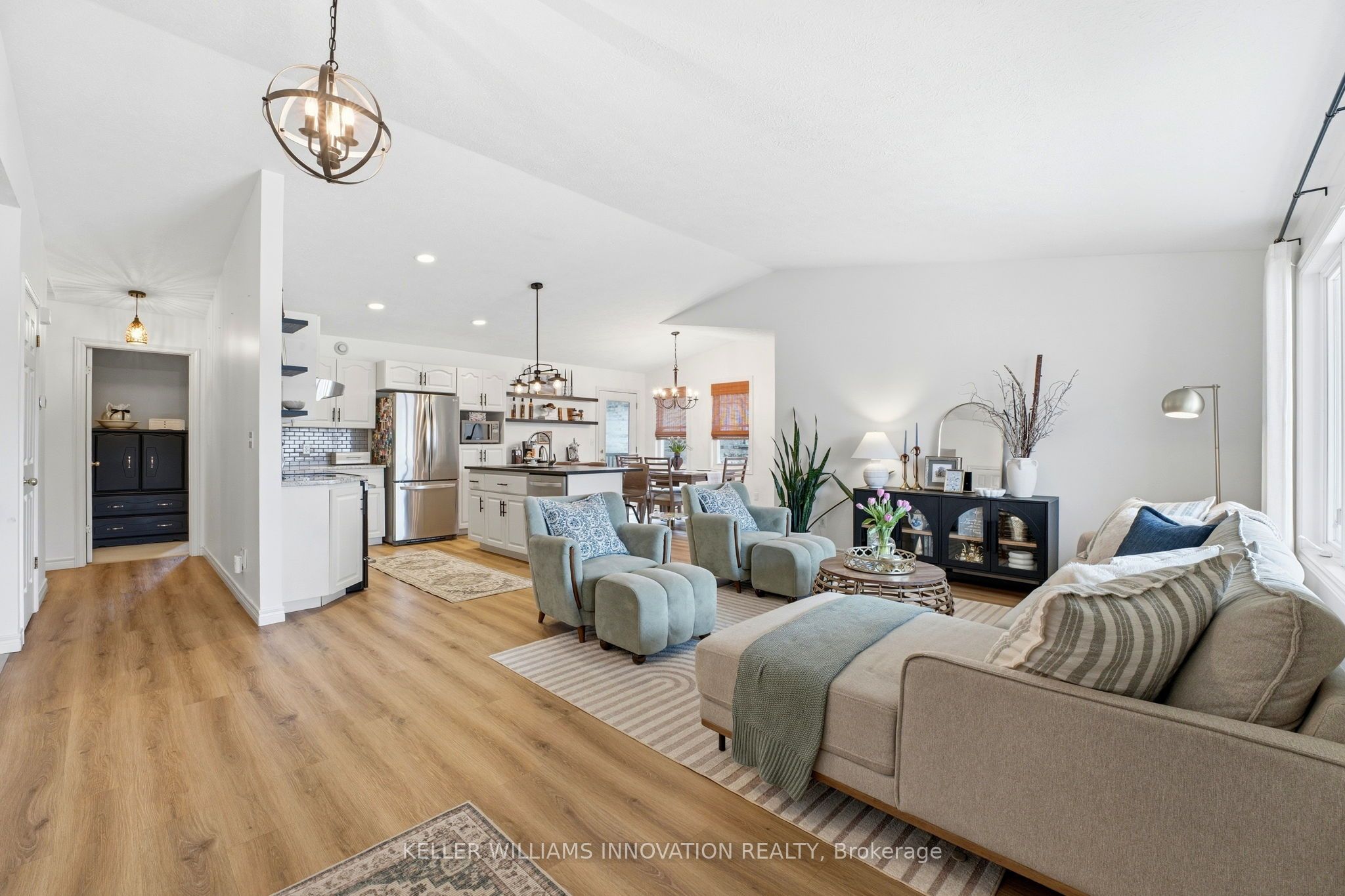 125 Donegan Street W