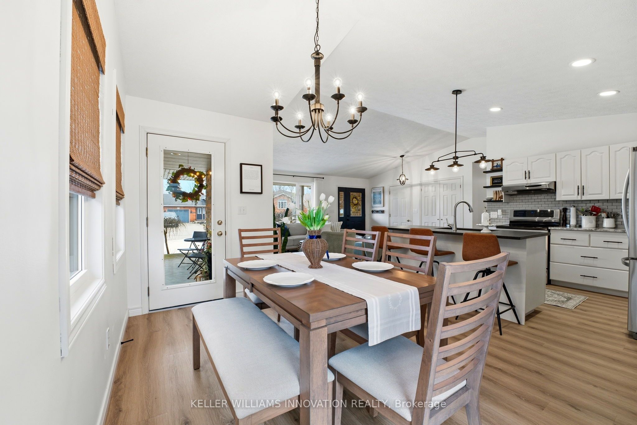 125 Donegan Street W