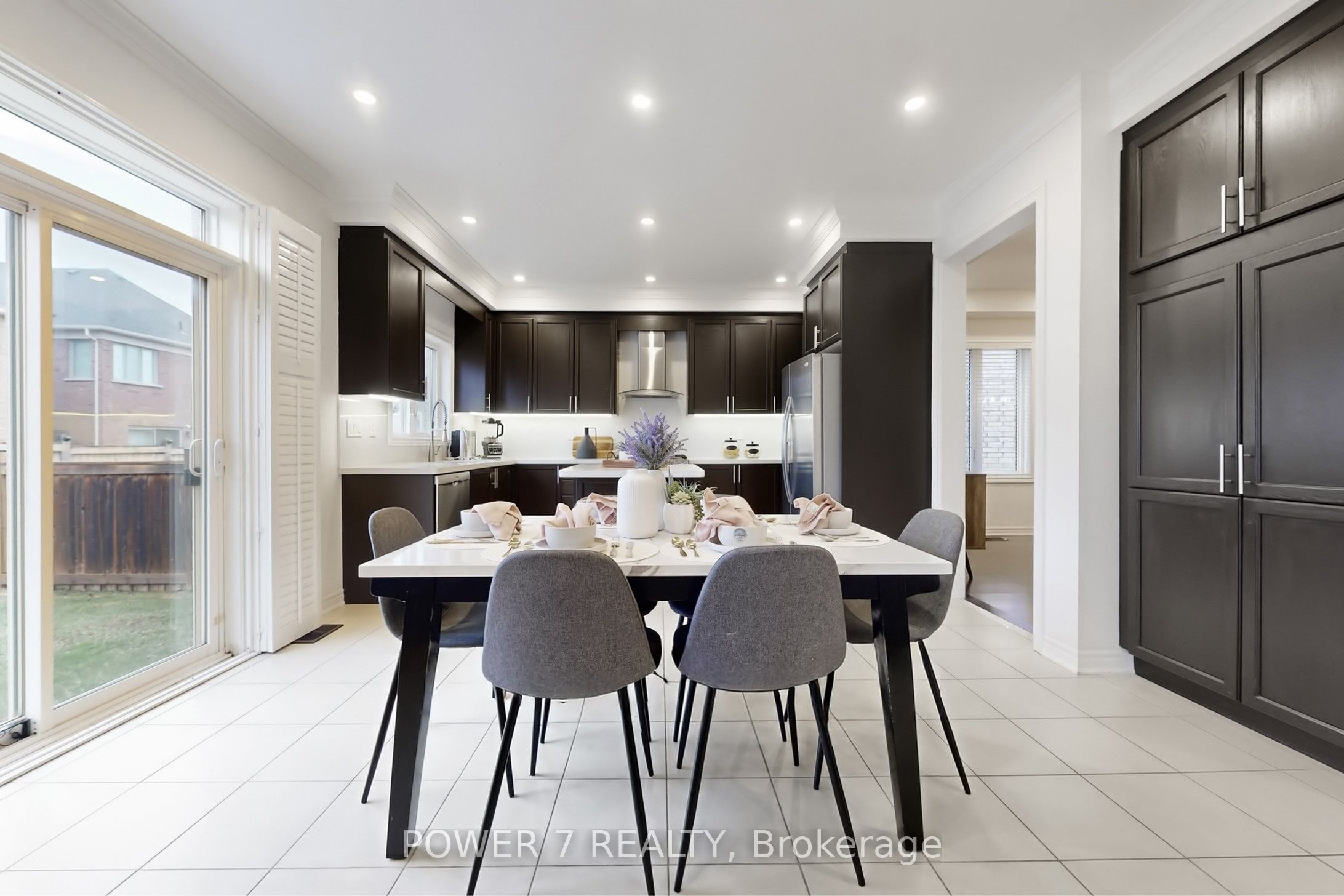 1276 Shortreed Terrace S