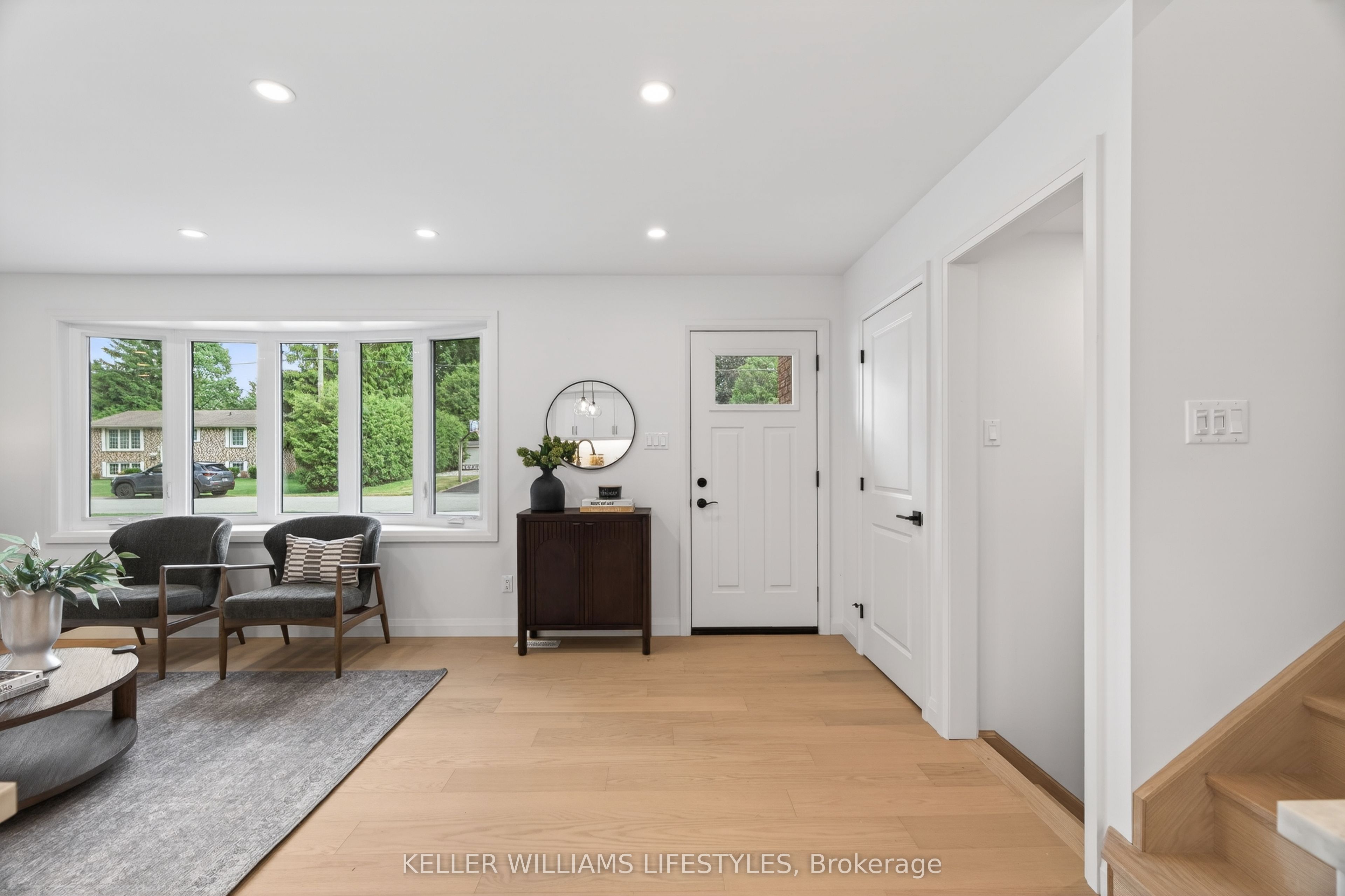 572 Churchill Crescent