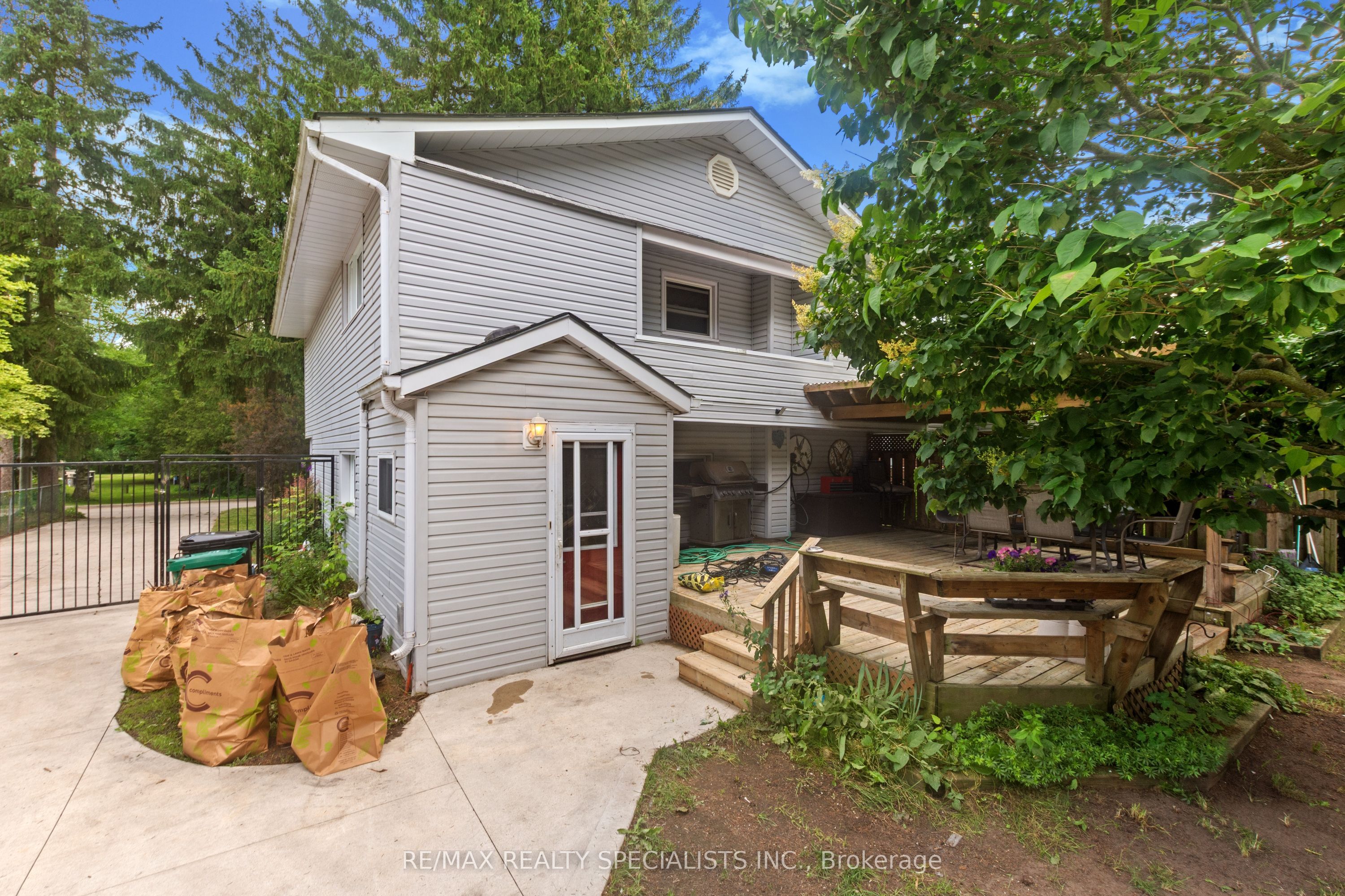 168 Asmus Street