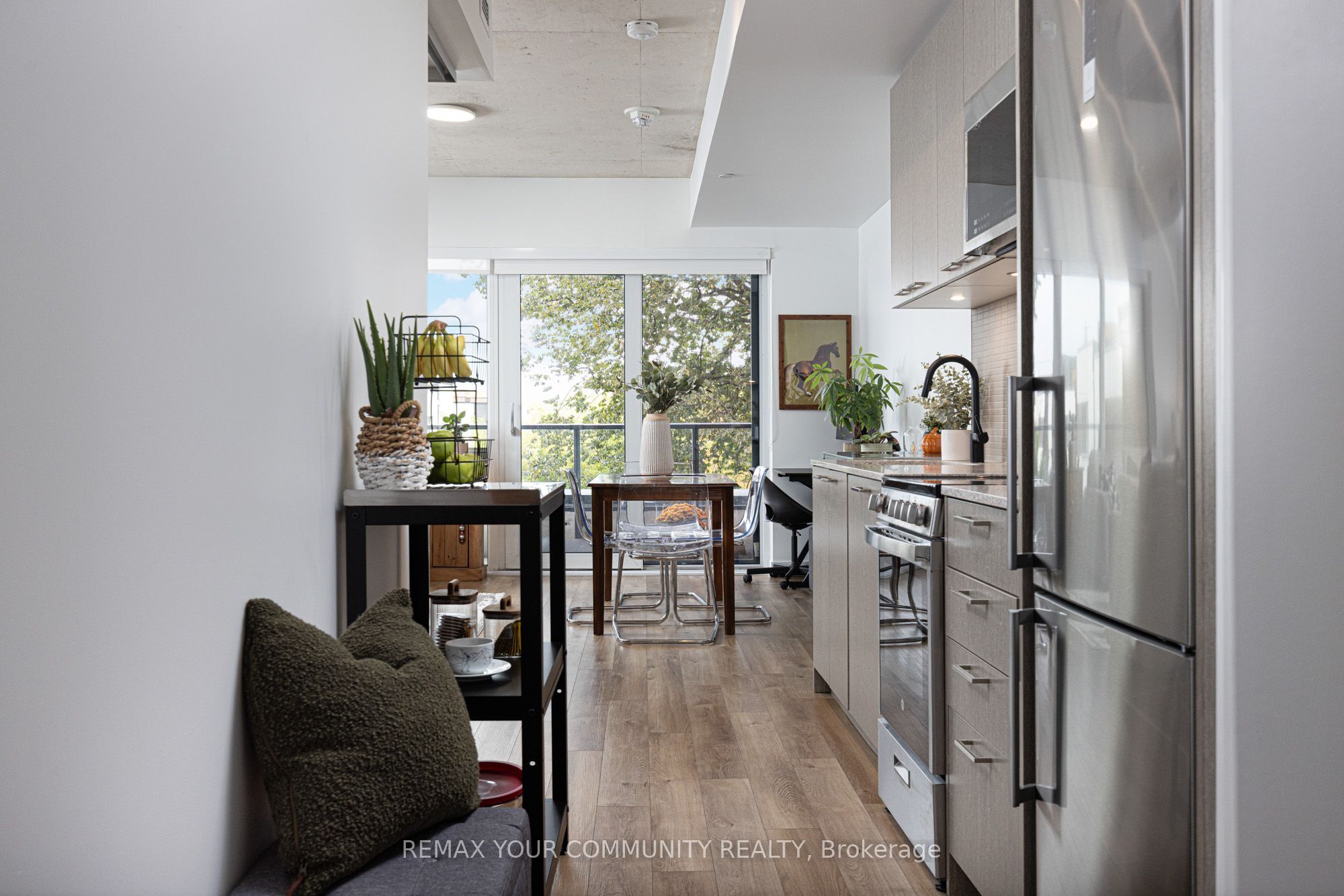 1808 St. Clair Avenue W 304