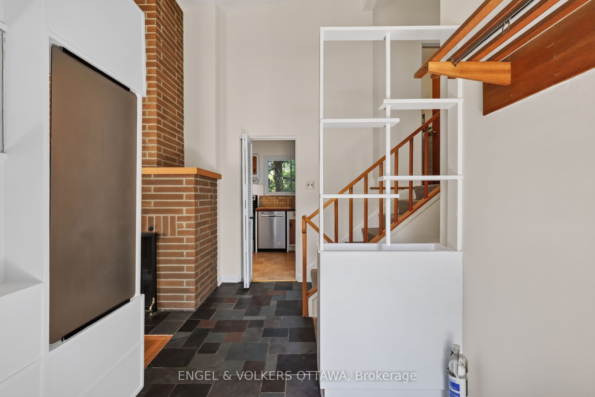 1363 Heron Road