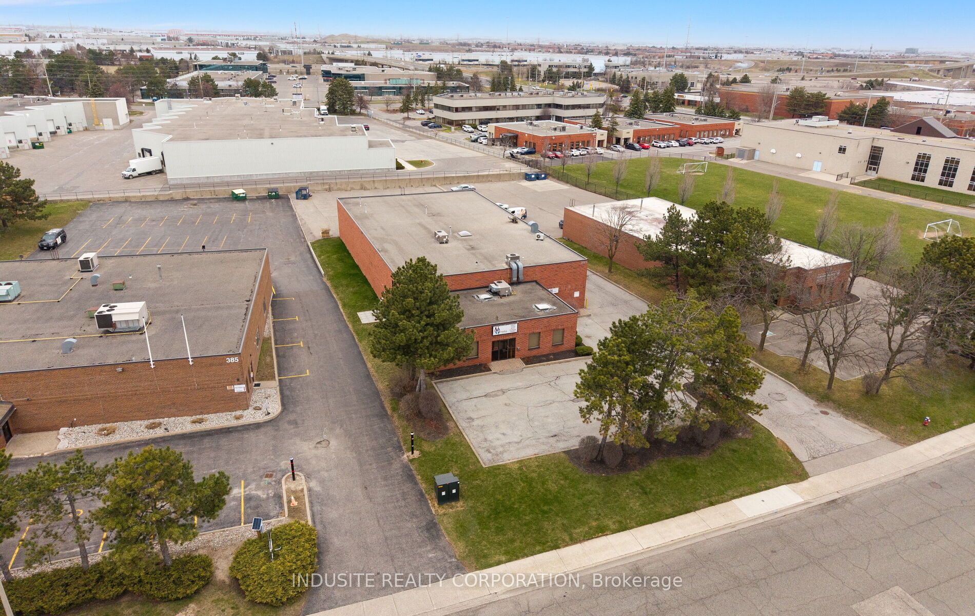 395 Brunel Road