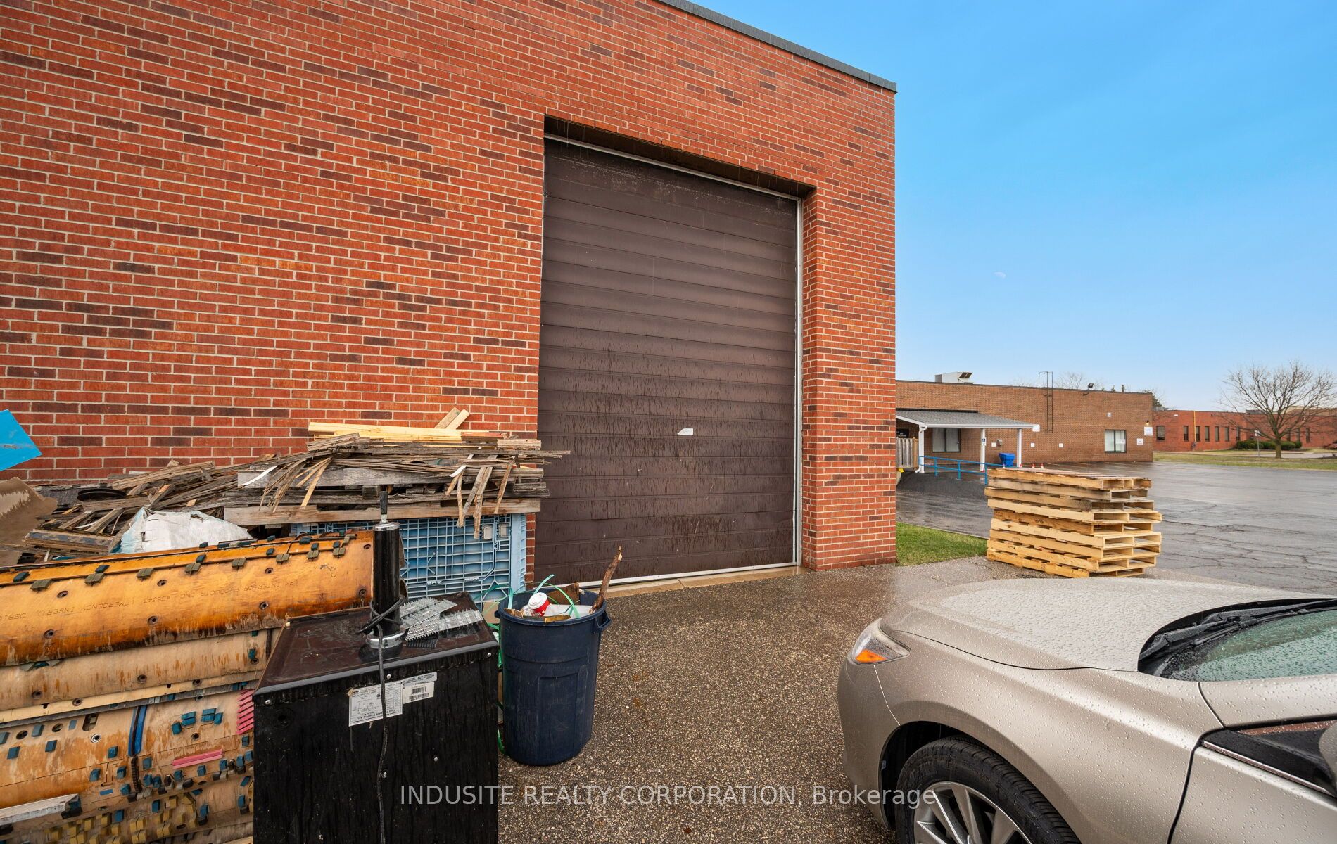 395 Brunel Road